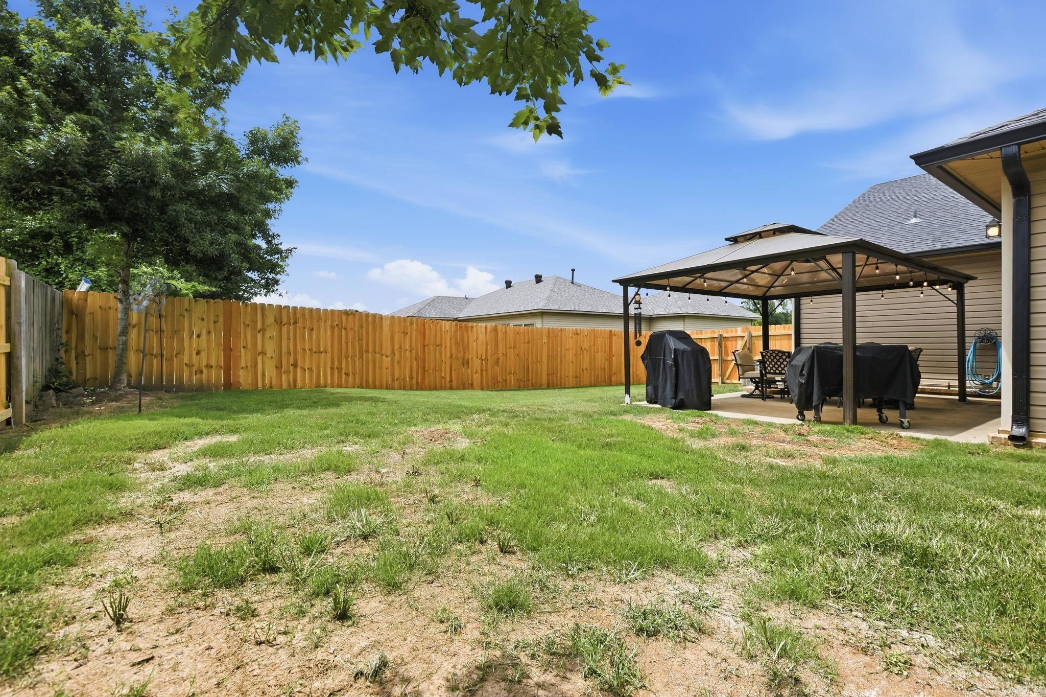 153 Peach  Austin, AR