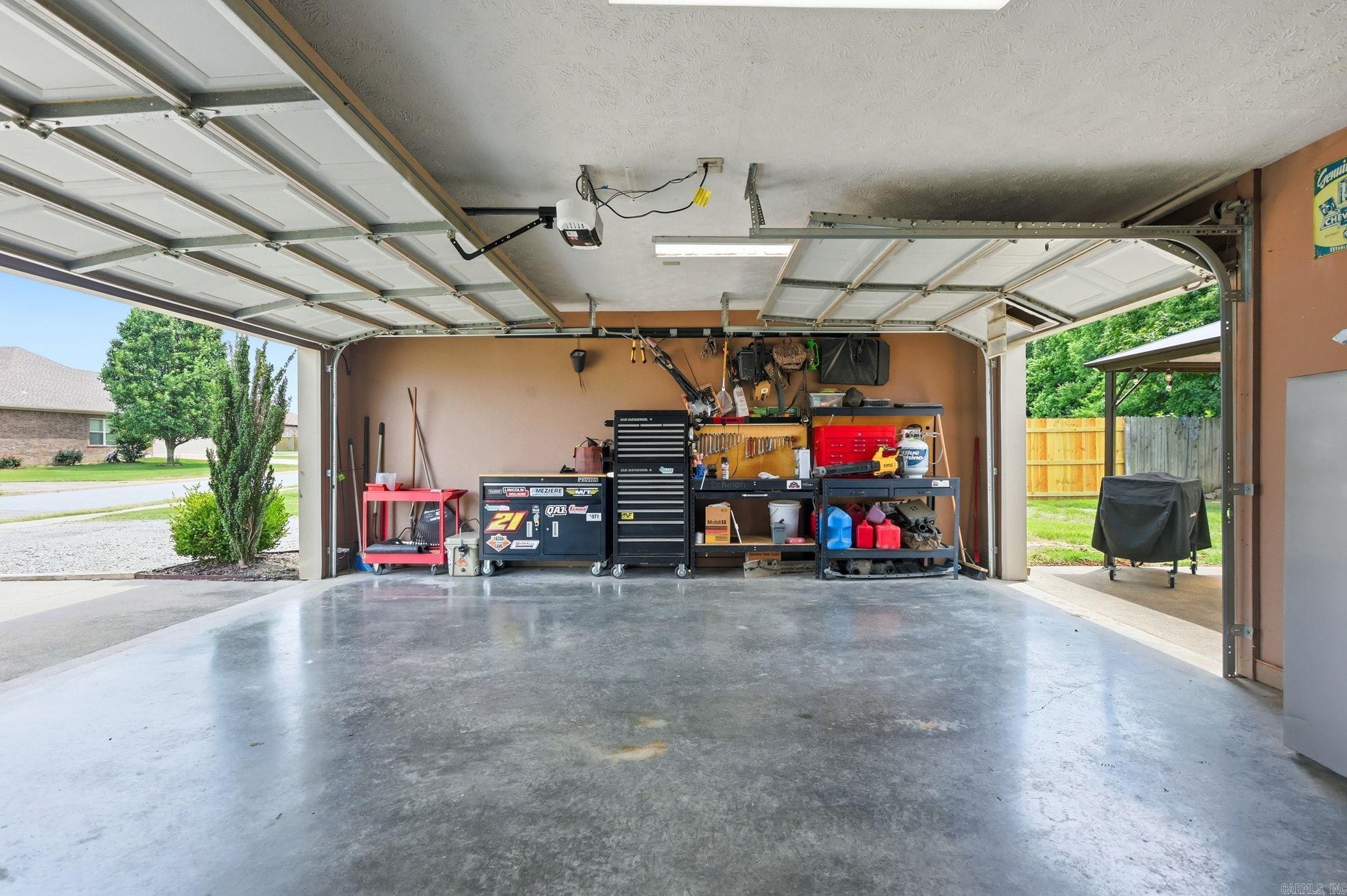 153 Peach  Austin, AR