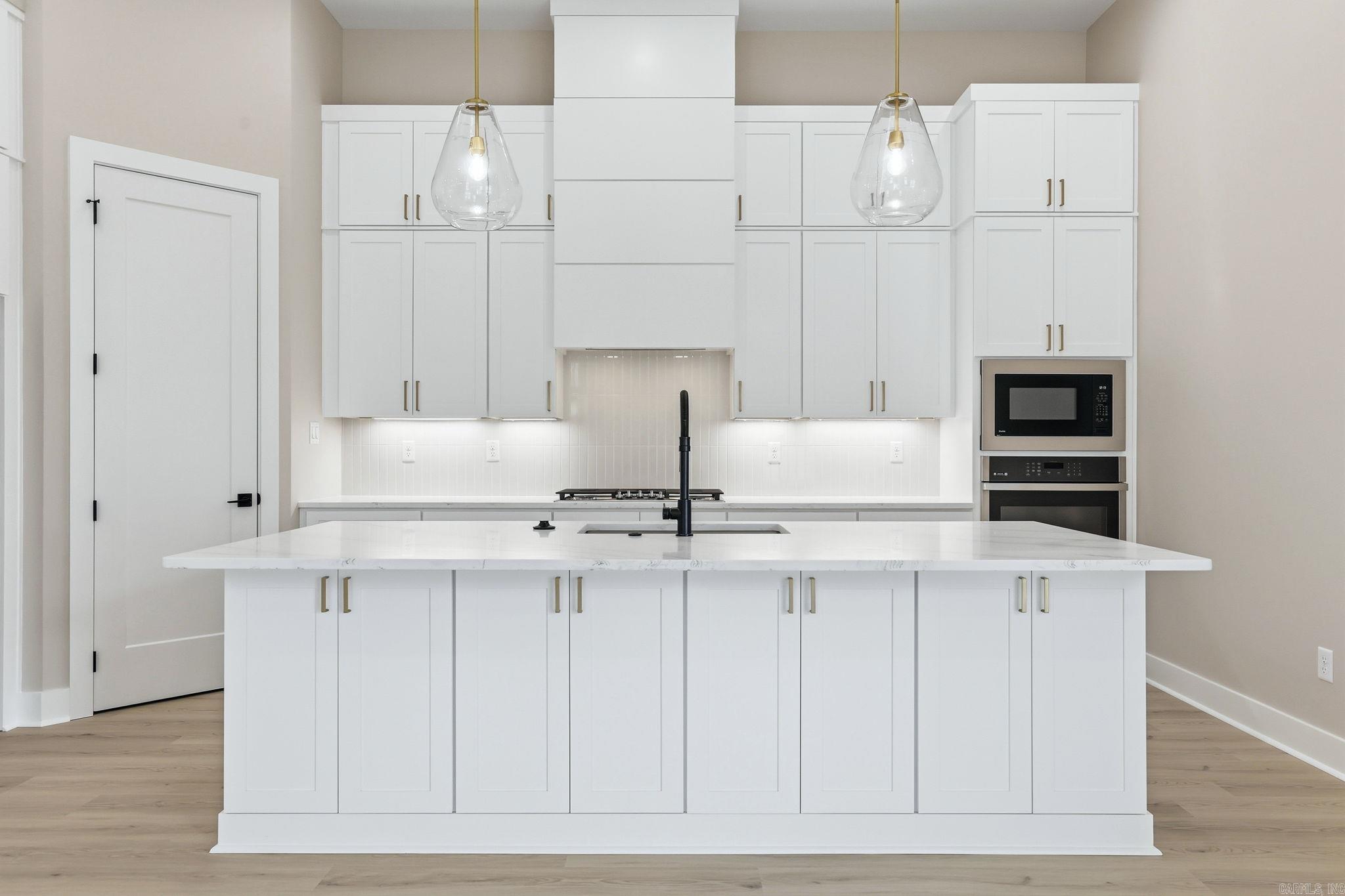 26 Mountain Brook  Little Rock, AR