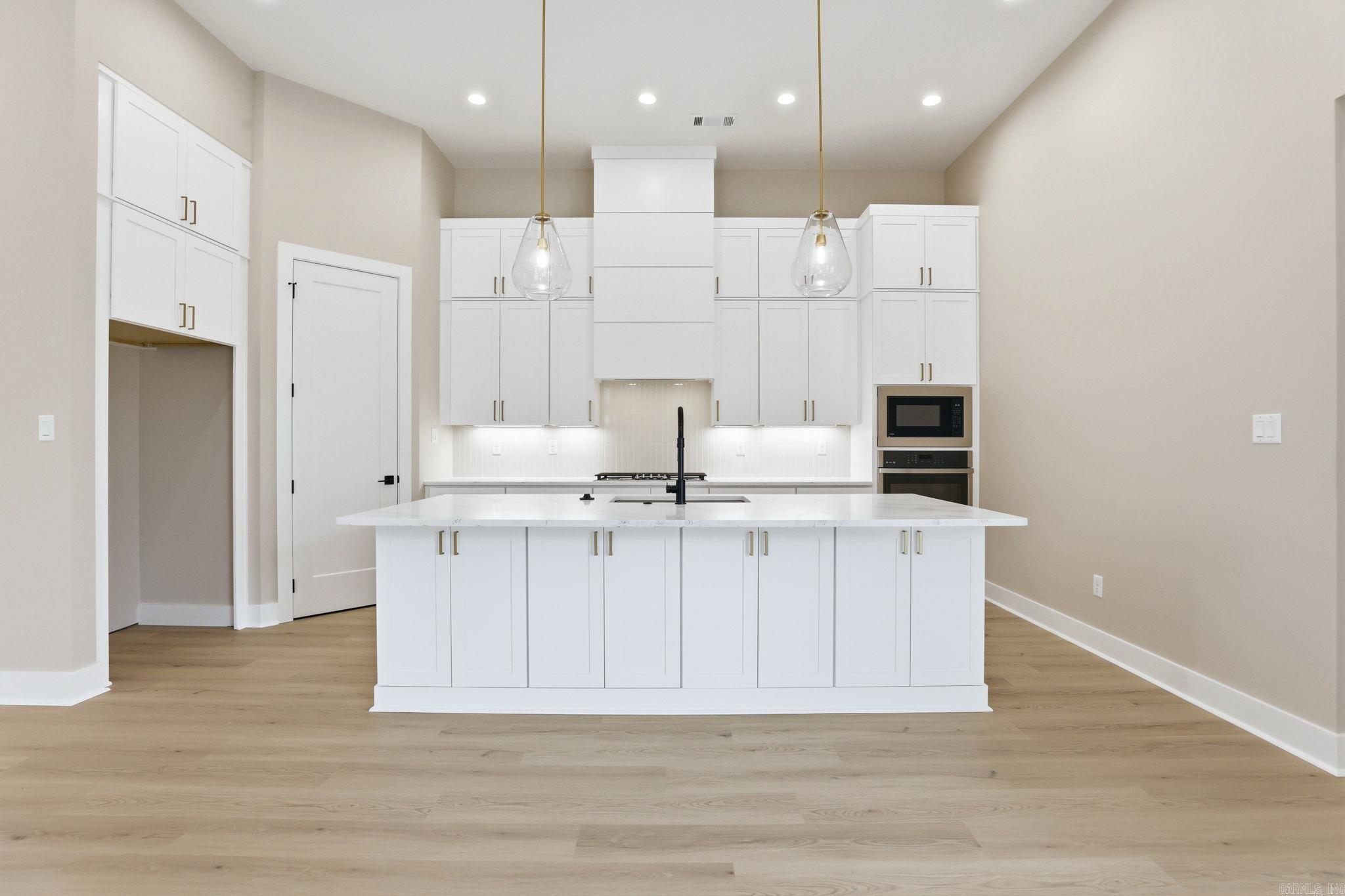 26 Mountain Brook  Little Rock, AR