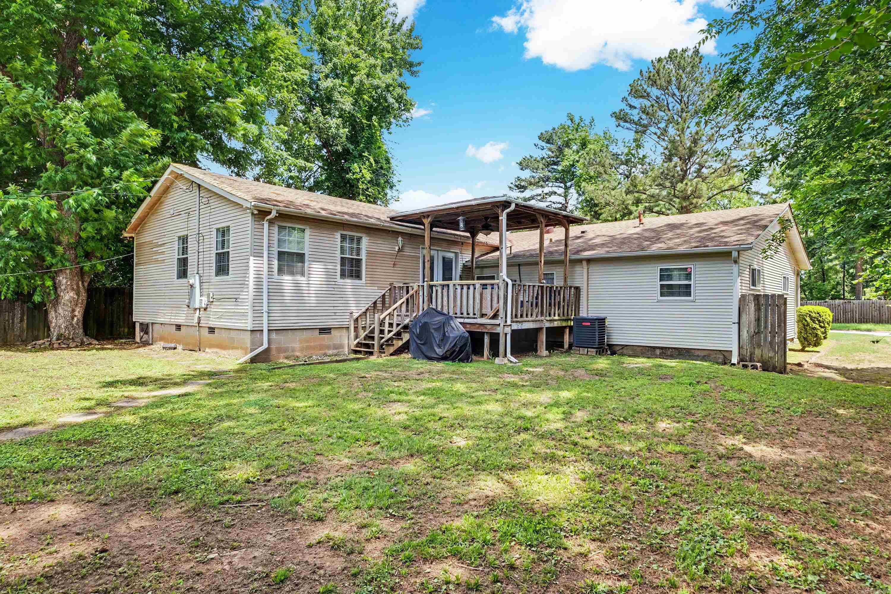 1804 Palomino  Sherwood, AR