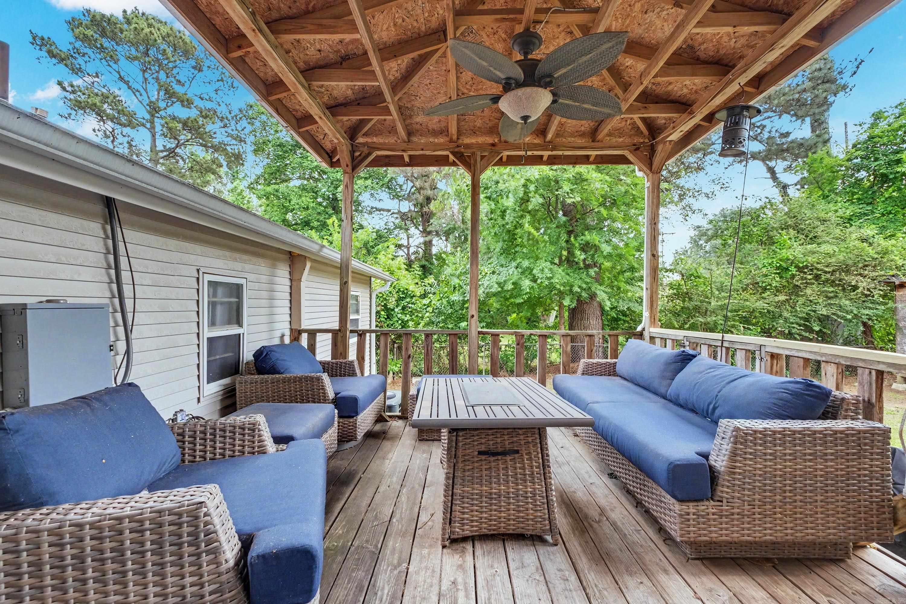 1804 Palomino  Sherwood, AR