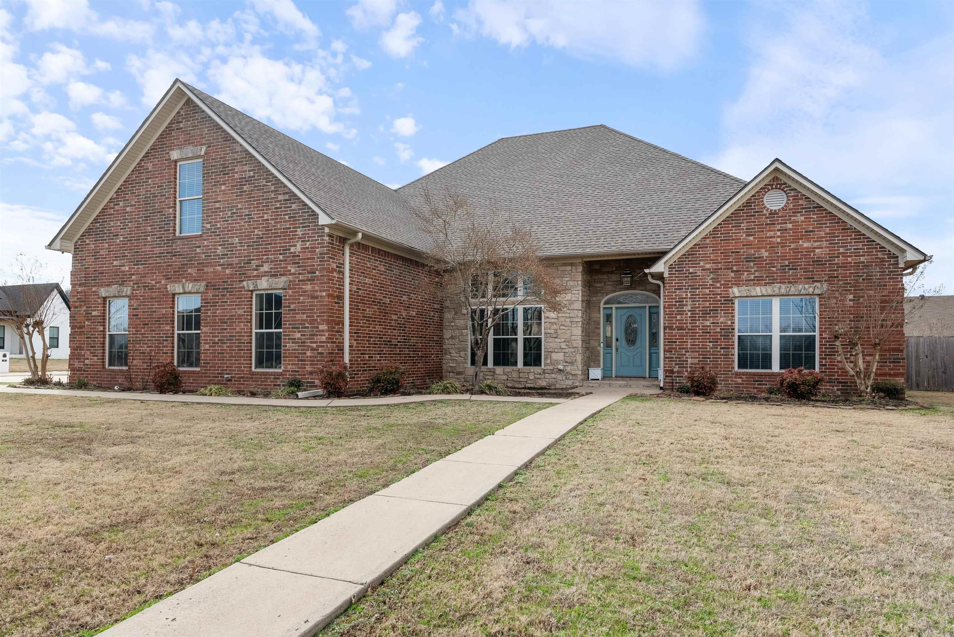 23 Kalli  Vilonia, AR