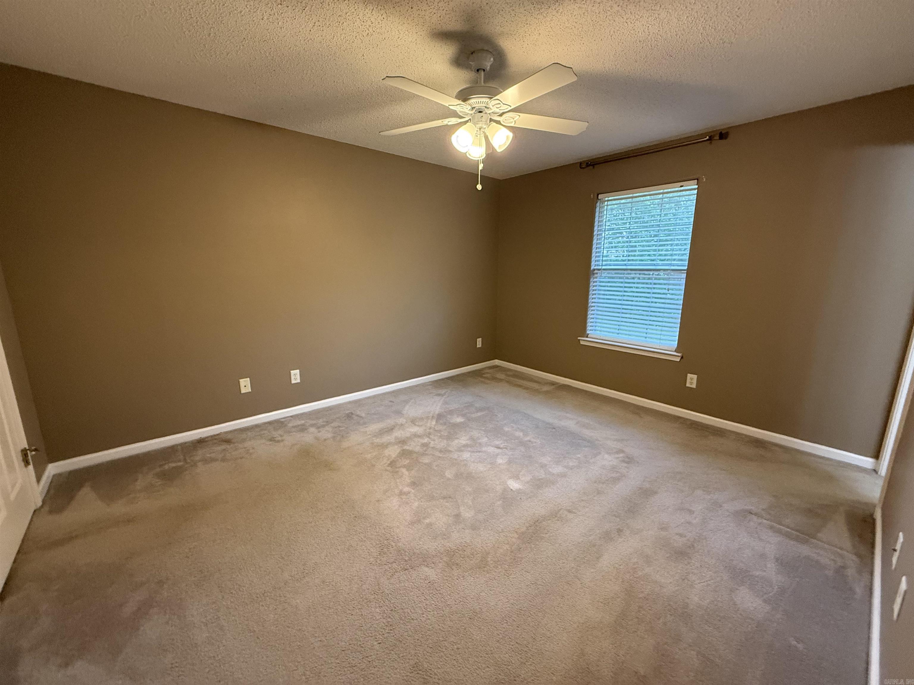 37 Elk Bear  Cabot, AR