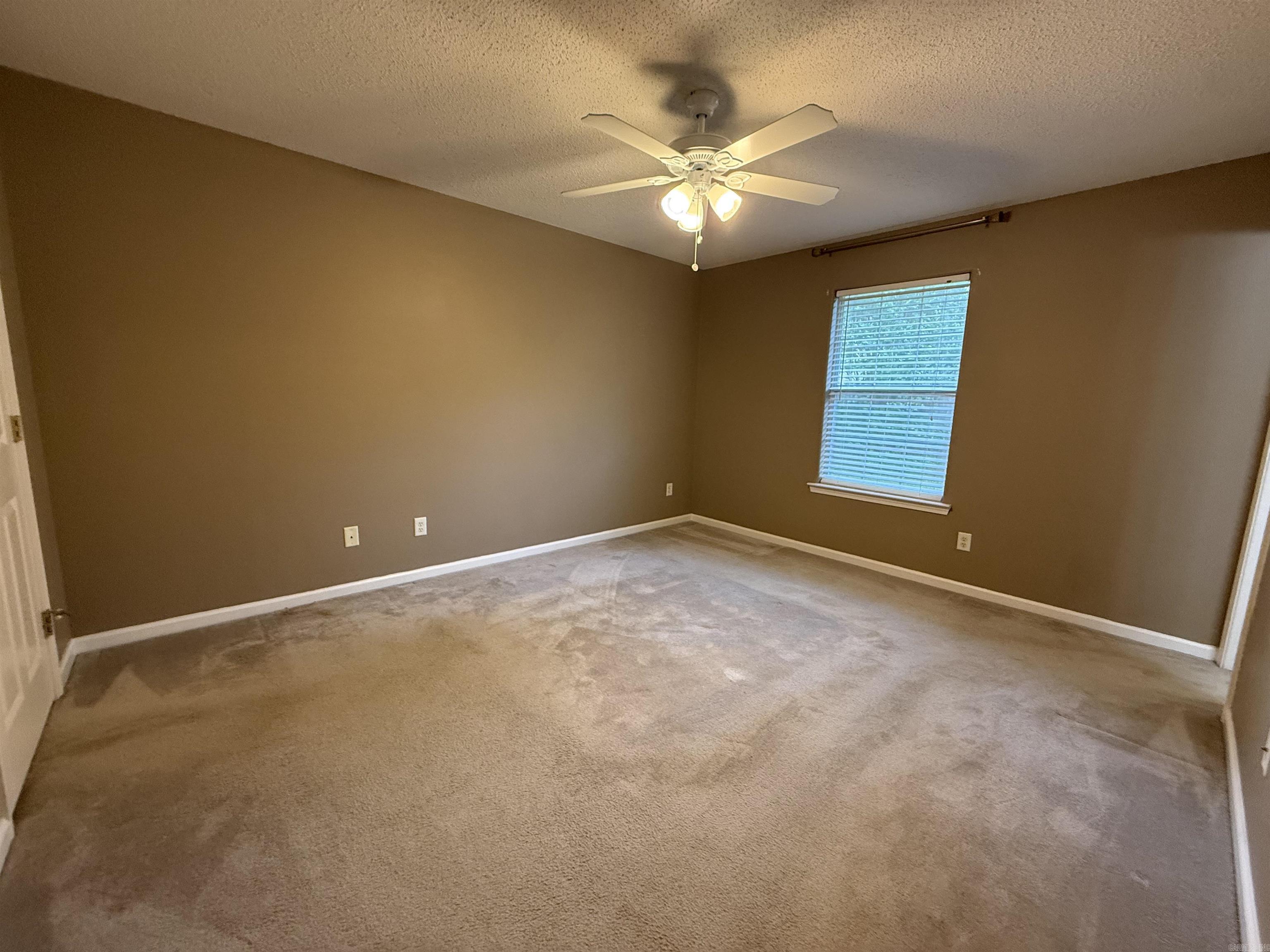 37 Elk Bear  Cabot, AR