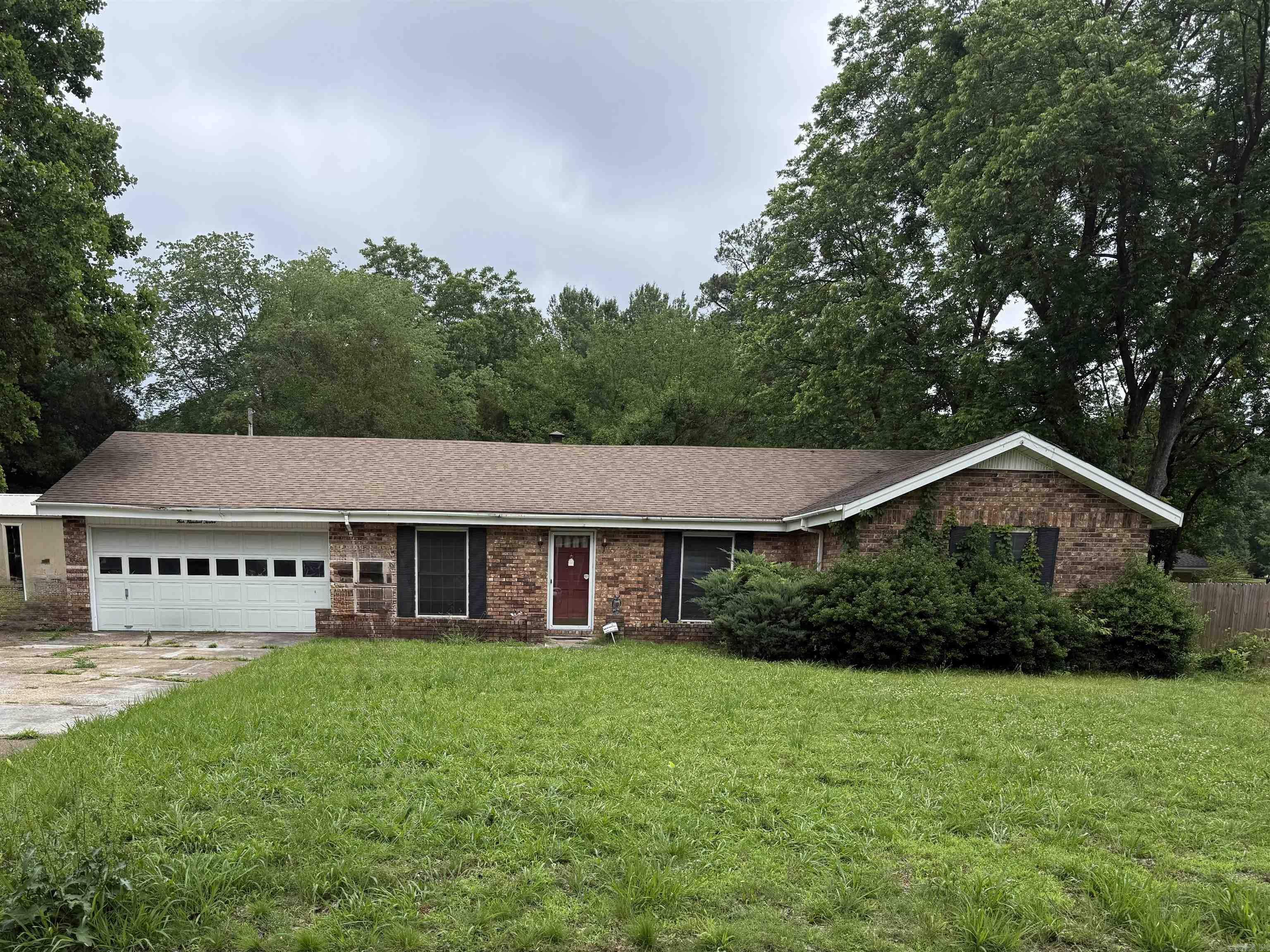 412  Calvert  Forrest City, AR