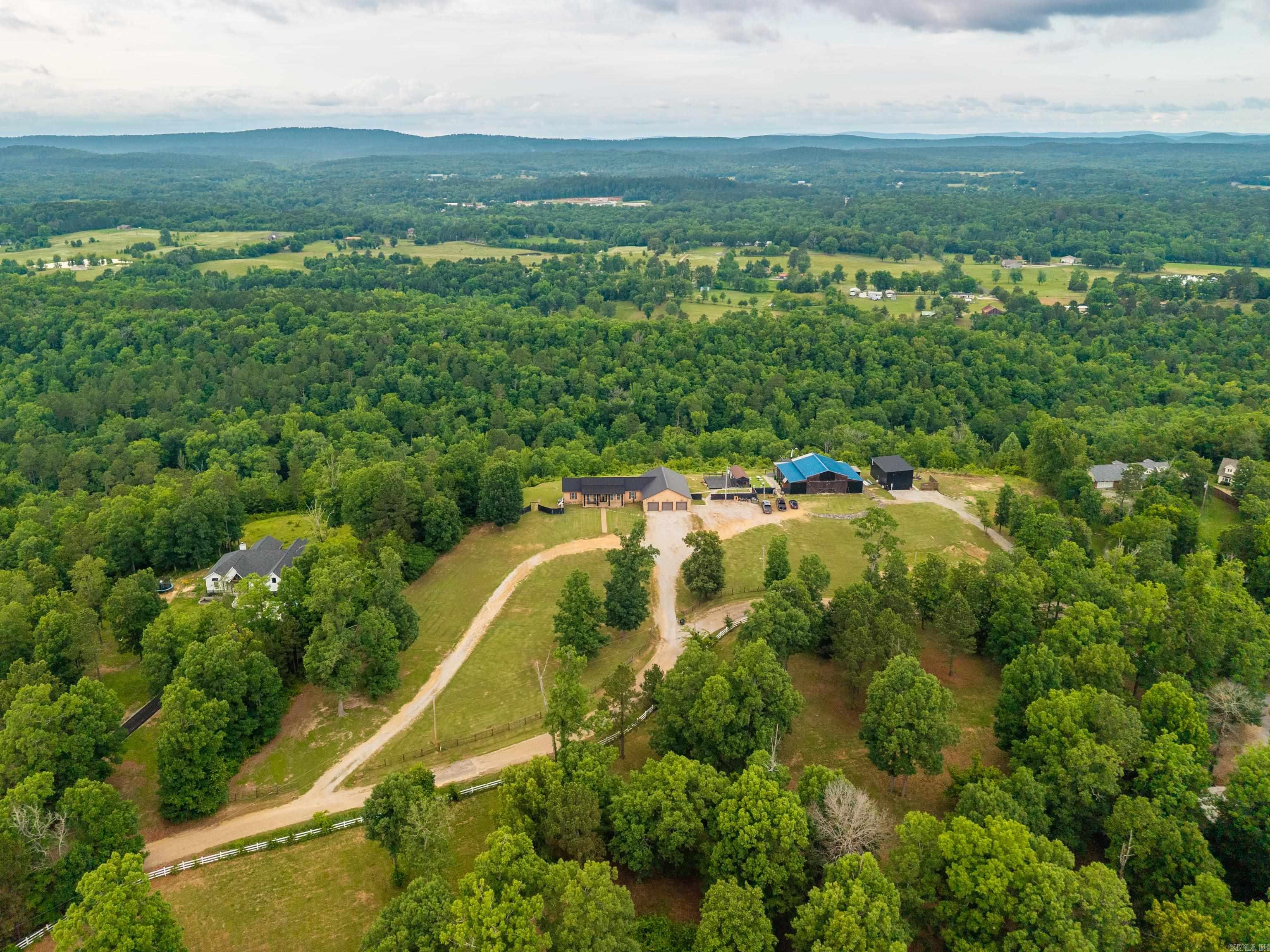 115 East Hawkview  Royal, AR