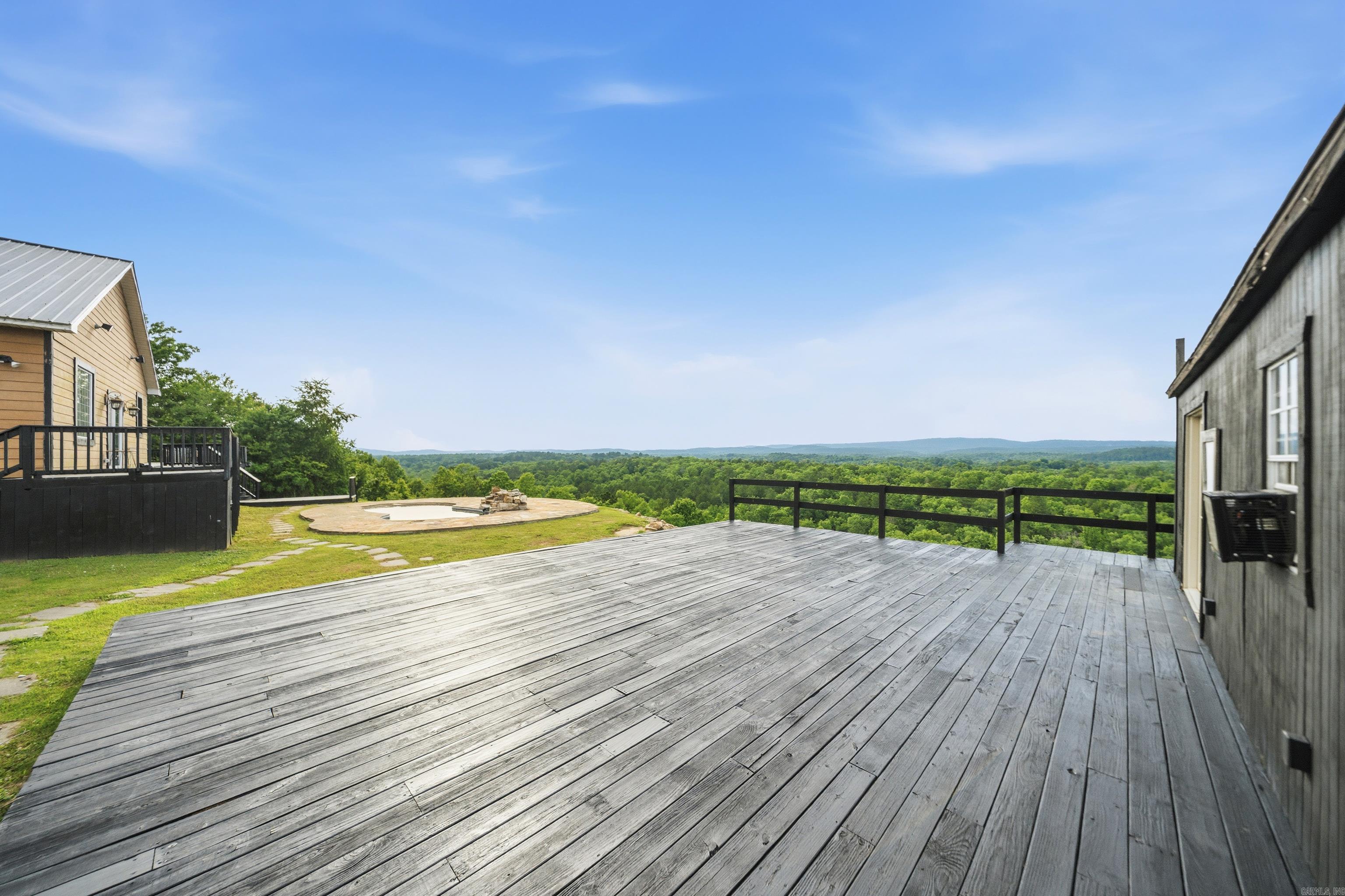 115 East Hawkview Place Royal, AR 71968