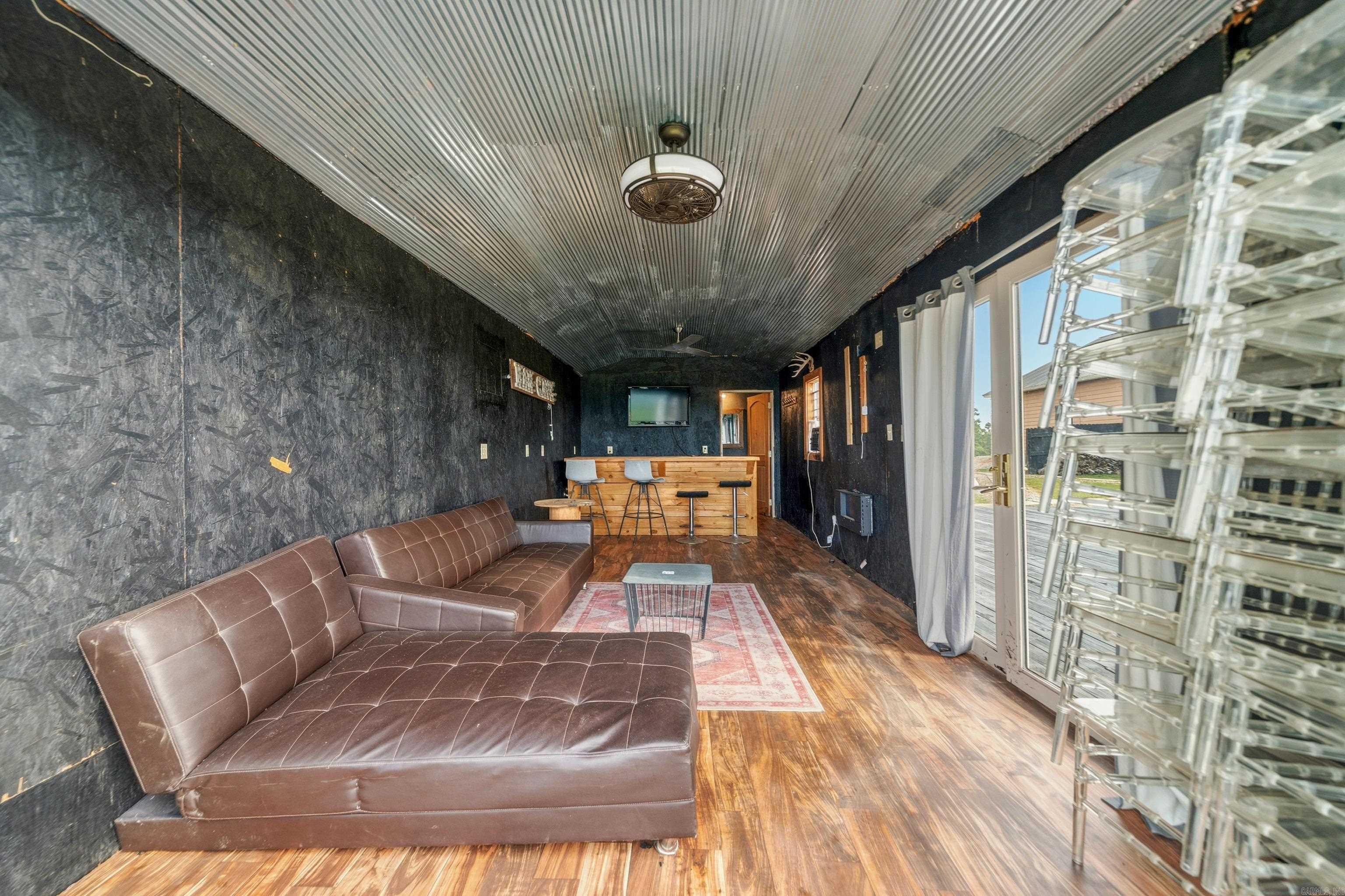 115 East Hawkview Place Royal, AR 71968