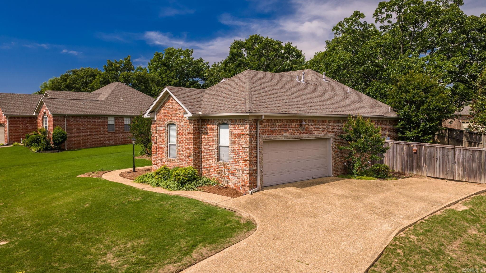 355 Wedgewood Pt  Conway, AR