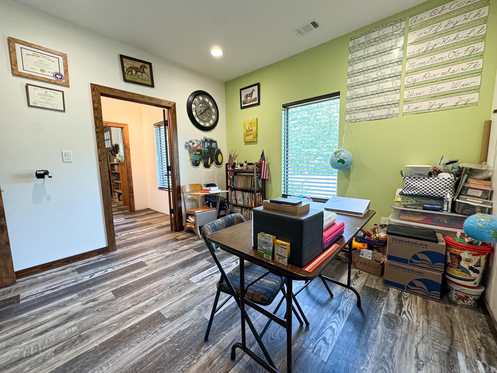 5111 Oklahoma Inn  Benton, AR