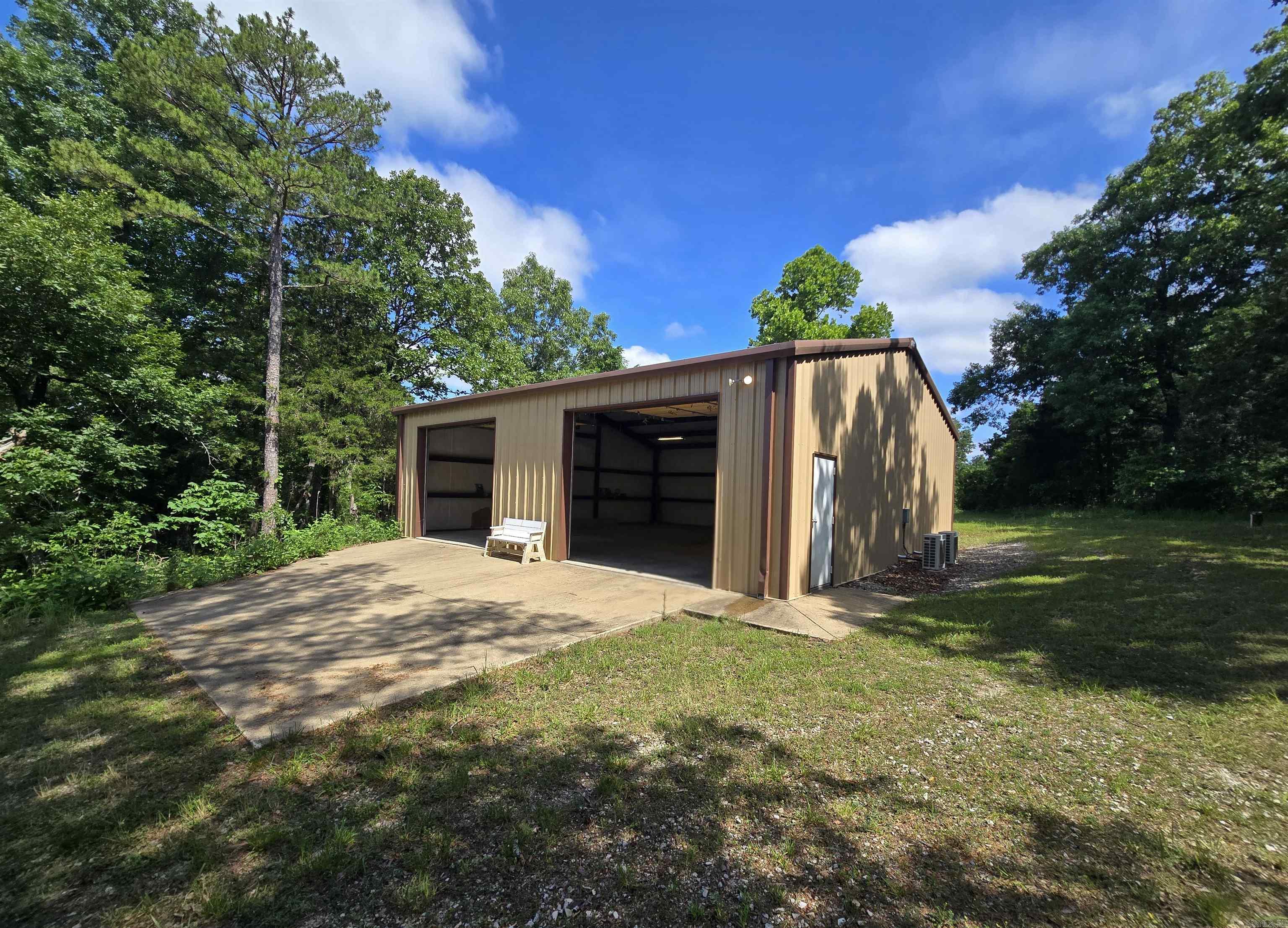 205 Cooper Kate  Norfork, AR