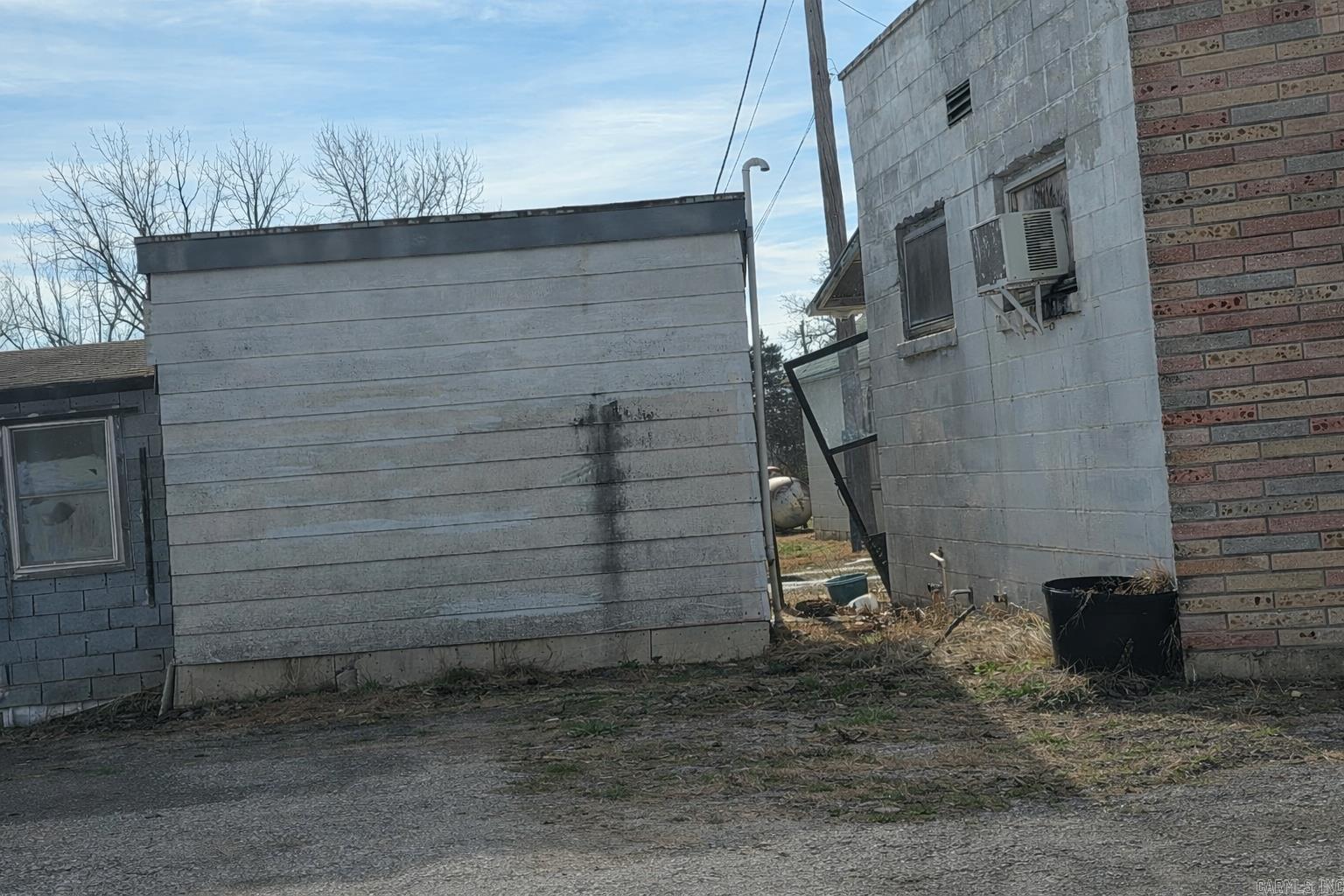14 Main  Lead Hill, AR