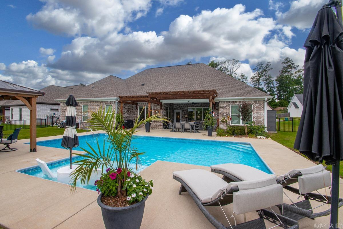 7750 S Shoreline  Benton, AR