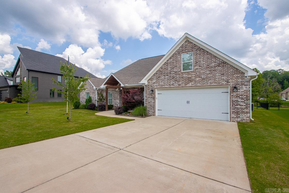 7750 S Shoreline  Benton, AR