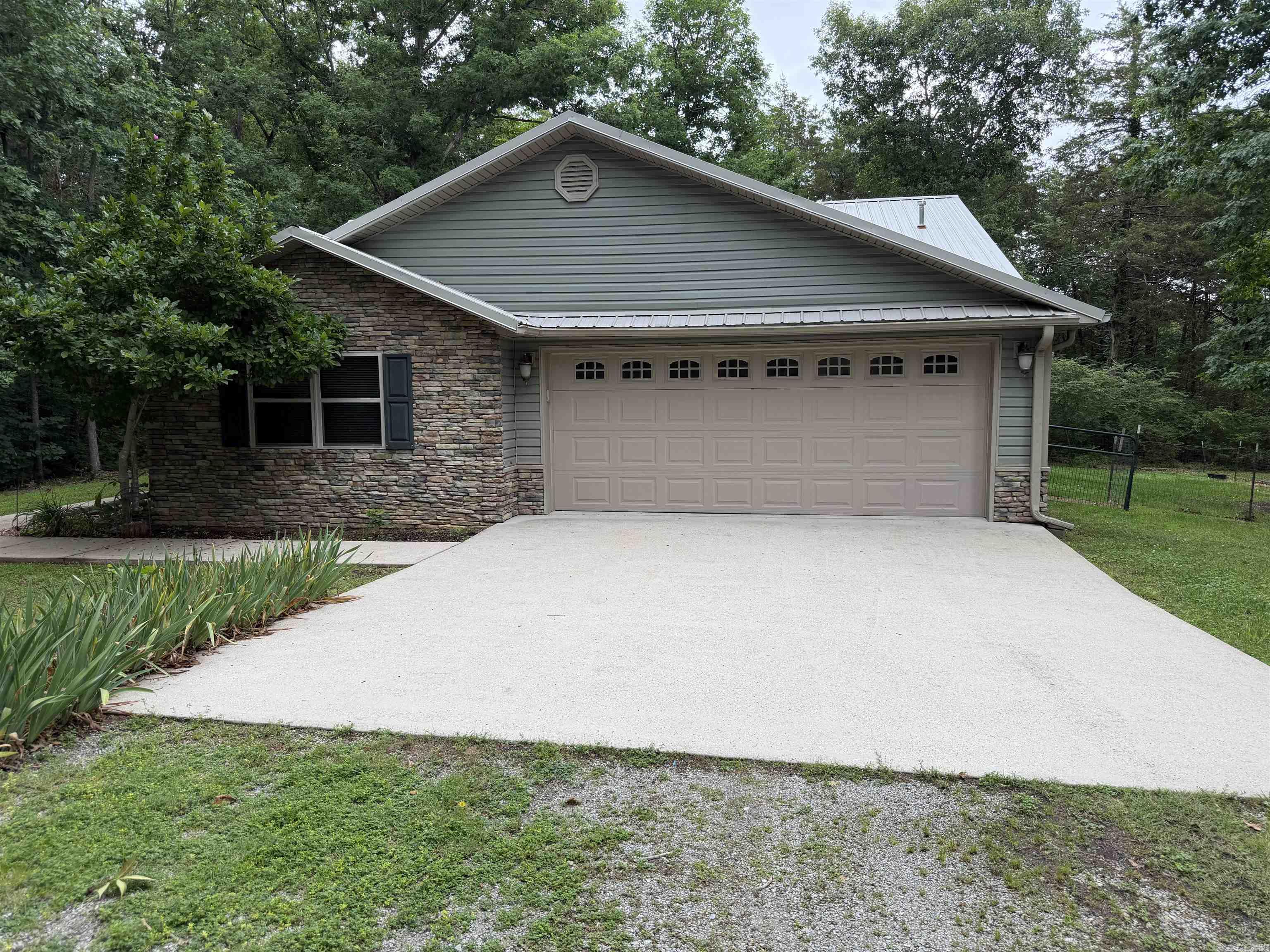 252 J Lynne Drive