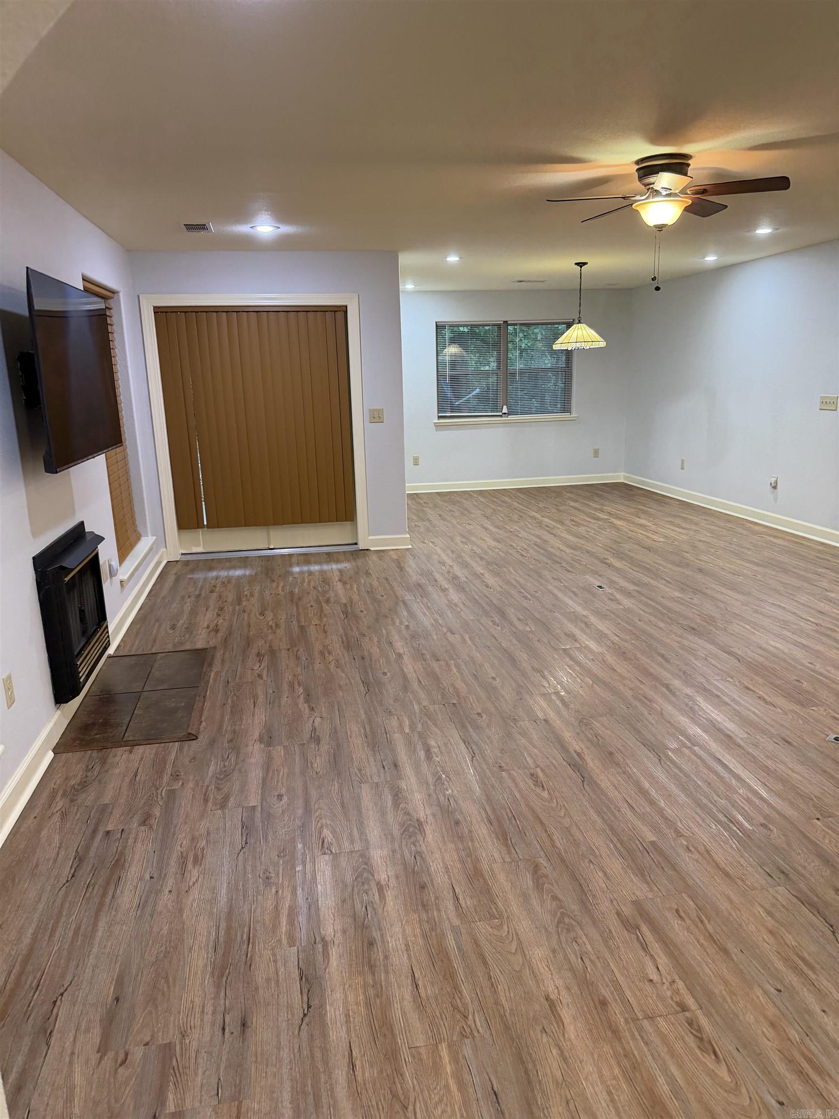 252 J Lynne  Mountain View, AR
