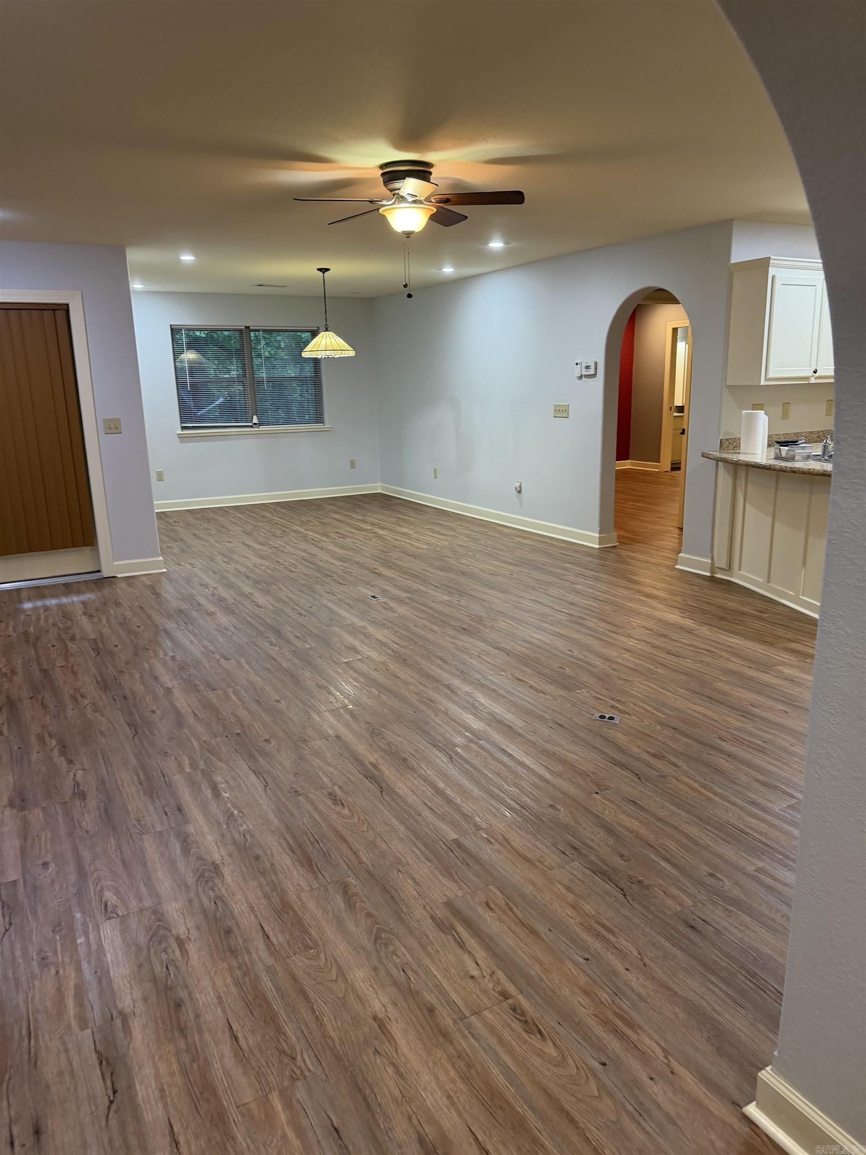 252 J Lynne  Mountain View, AR