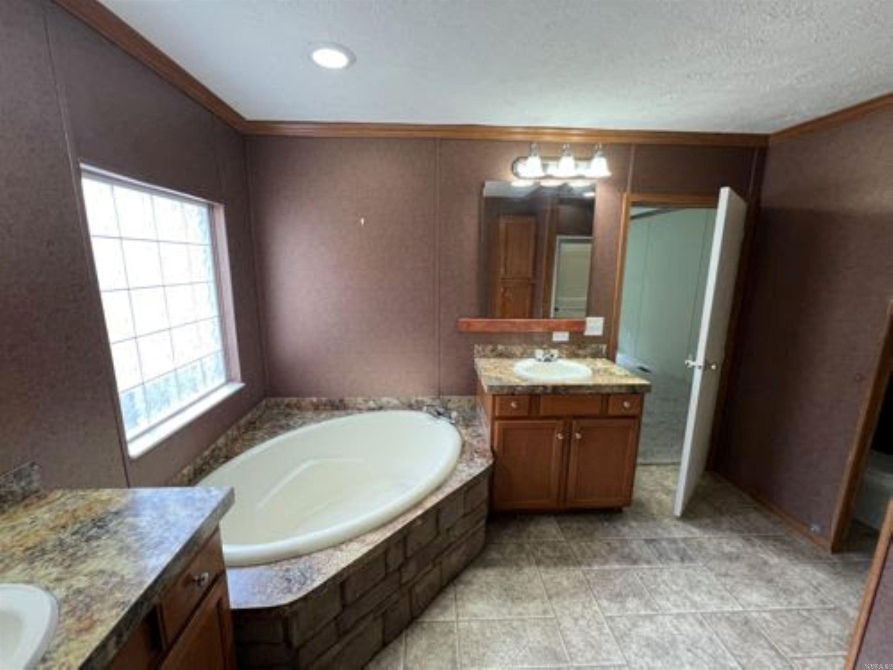 216 N Columbia  Almyra, AR