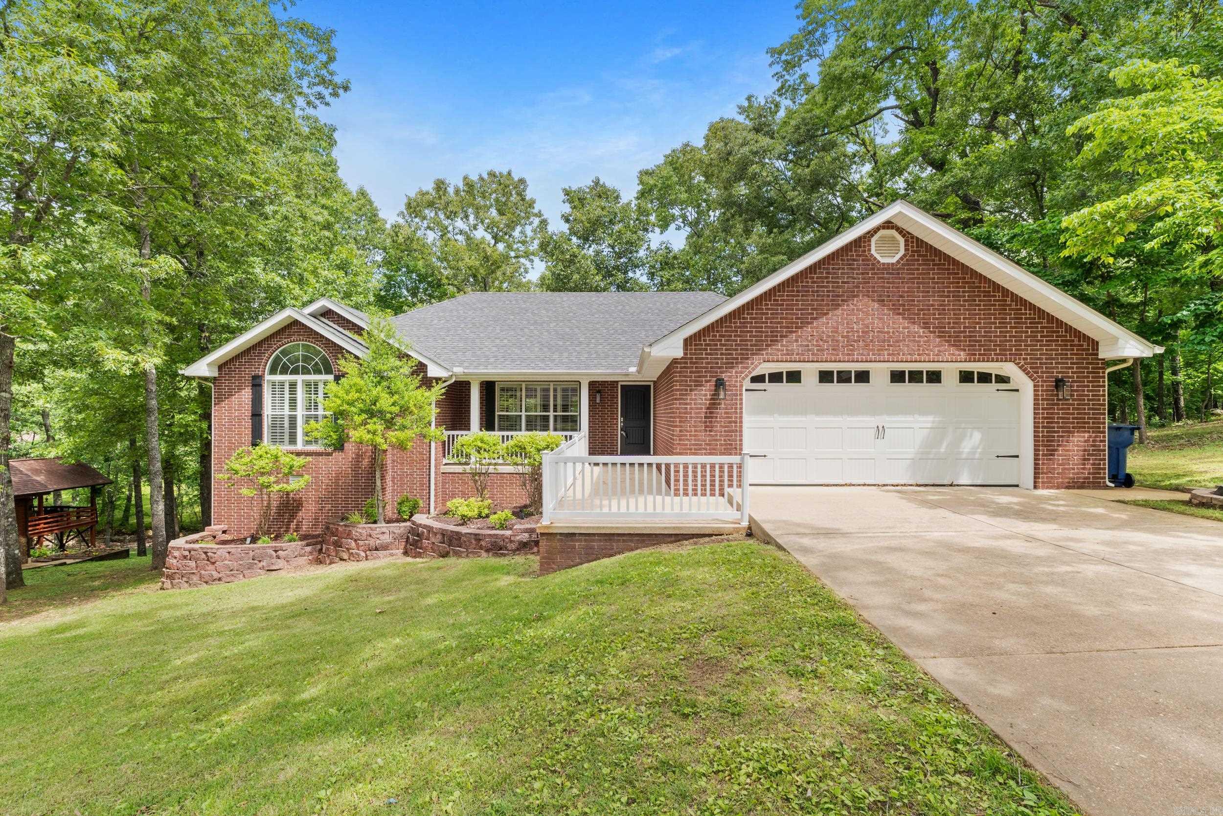 96 Woodcreek Court  Mountain Home, AR