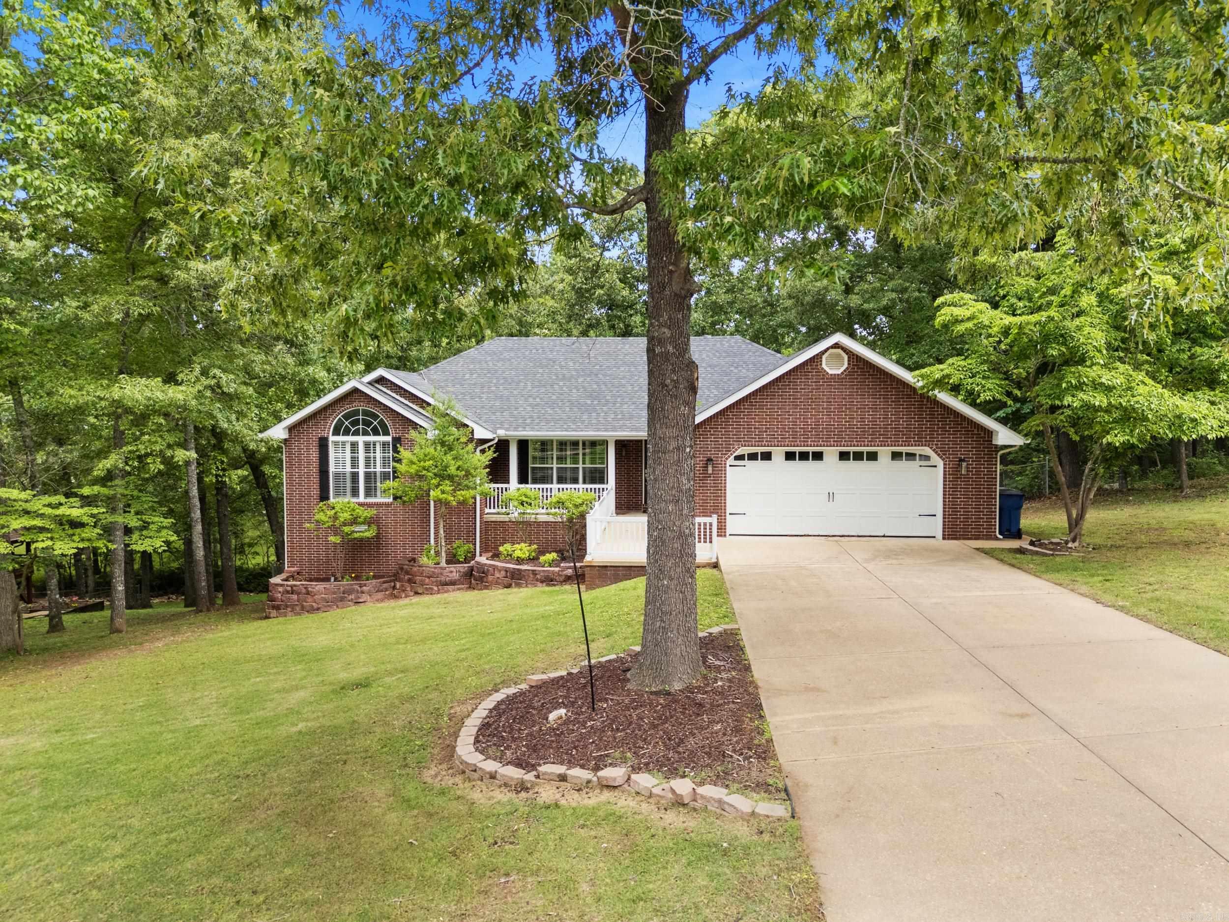 96 Woodcreek Court  Mountain Home, AR