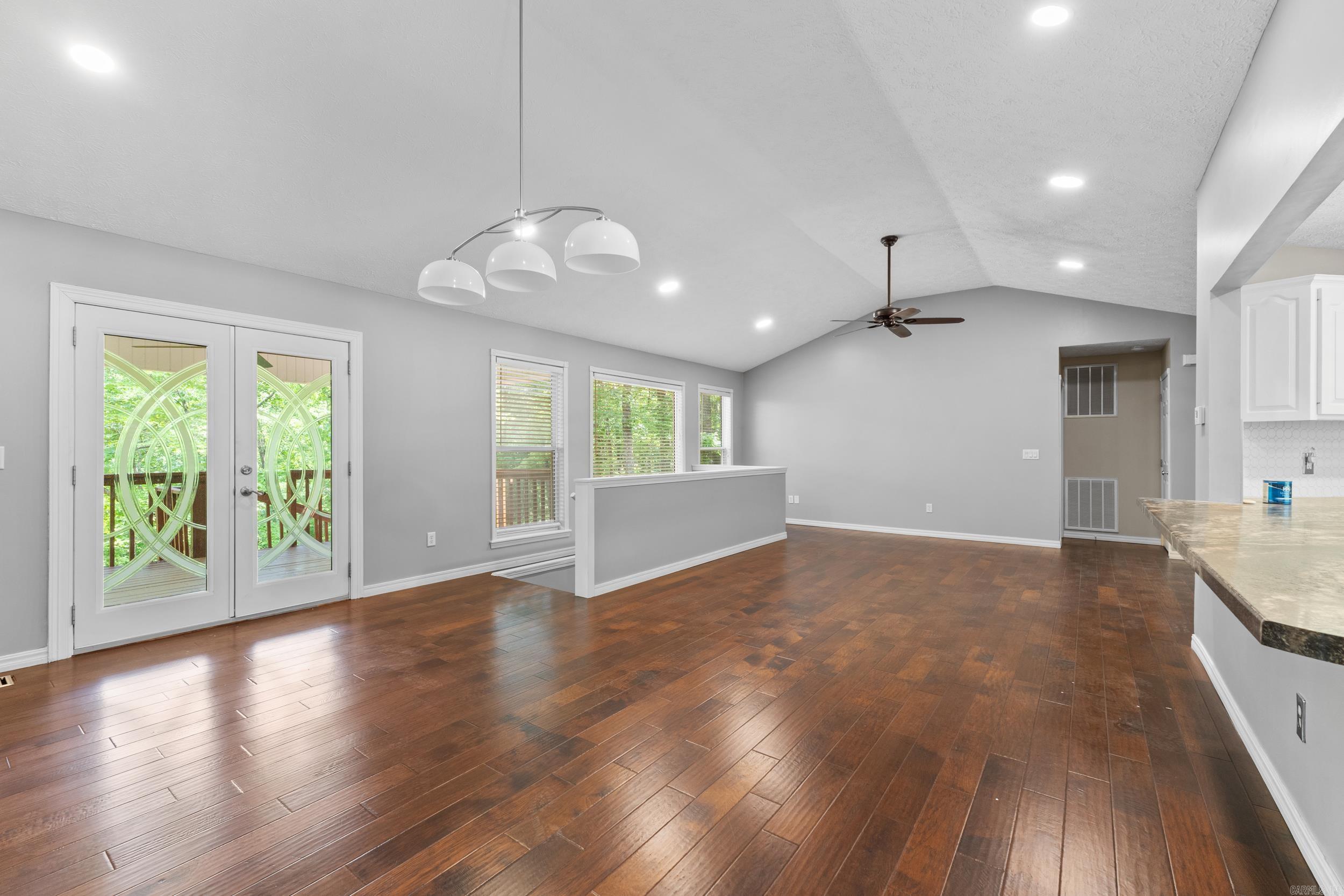 96 Woodcreek Court  Mountain Home, AR