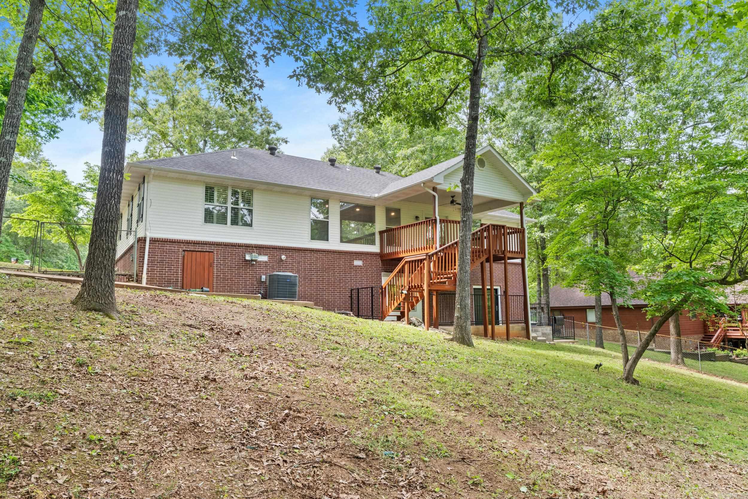 96 Woodcreek Court  Mountain Home, AR