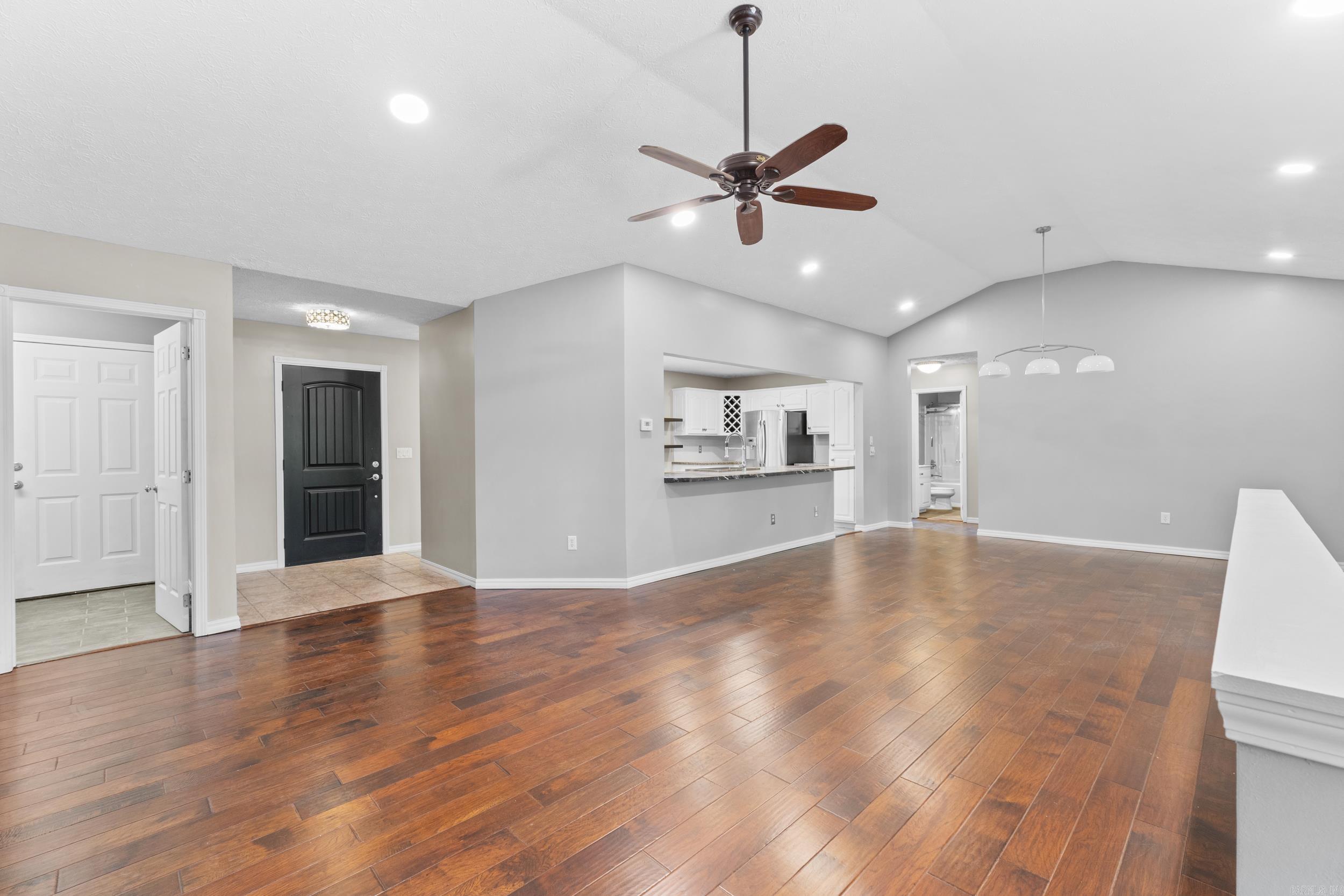 96 Woodcreek Court  Mountain Home, AR