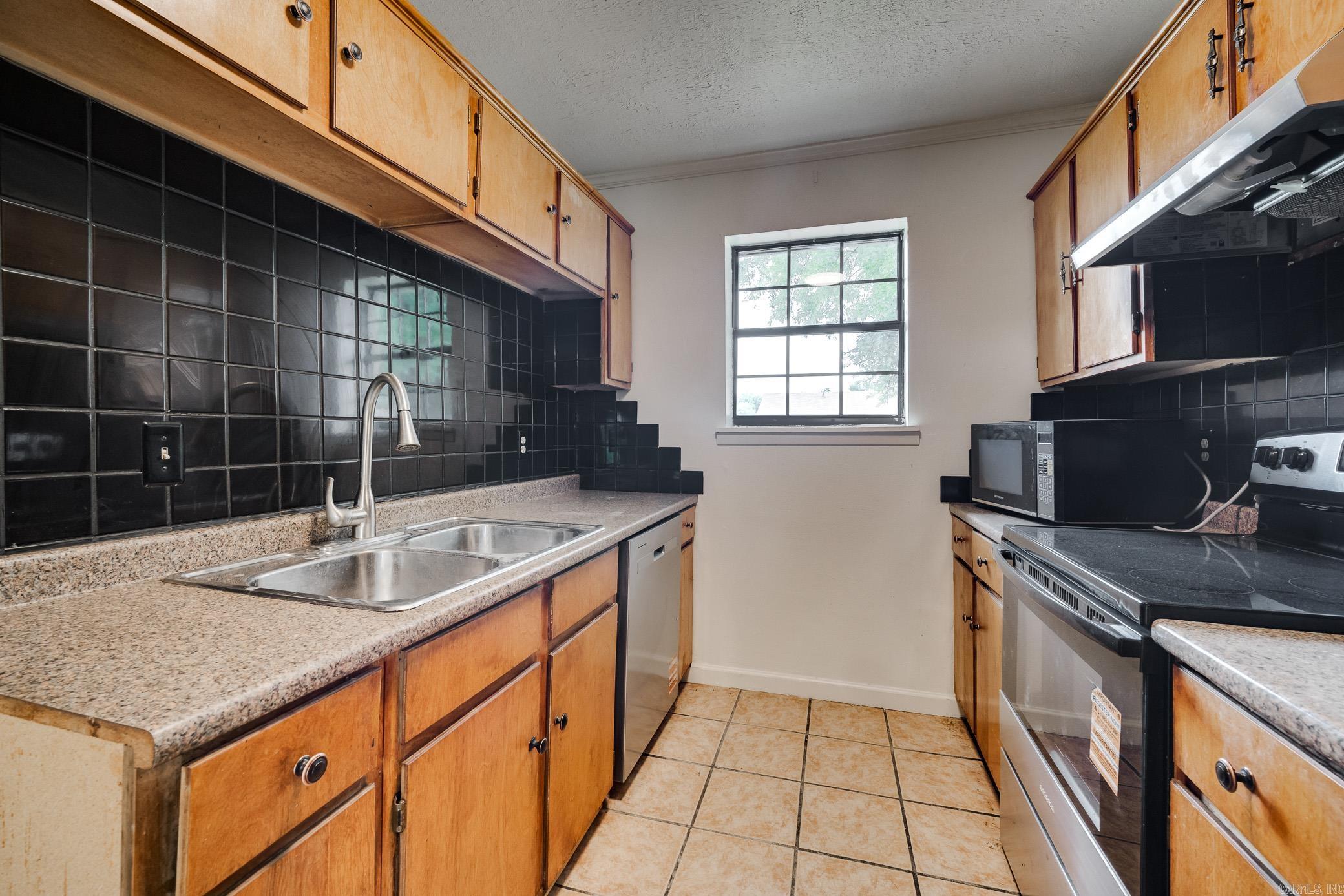 6608 Delhaven  North Little Rock, AR