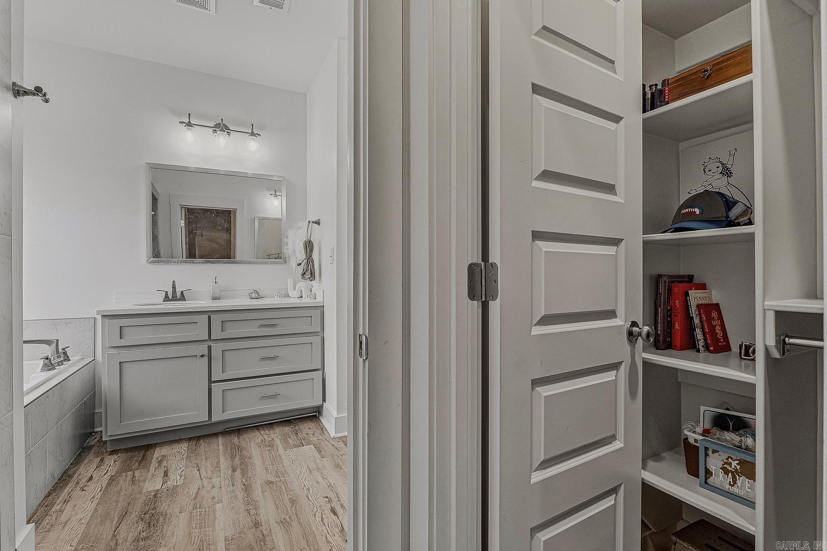 518 Wiregrass  Jonesboro, AR
