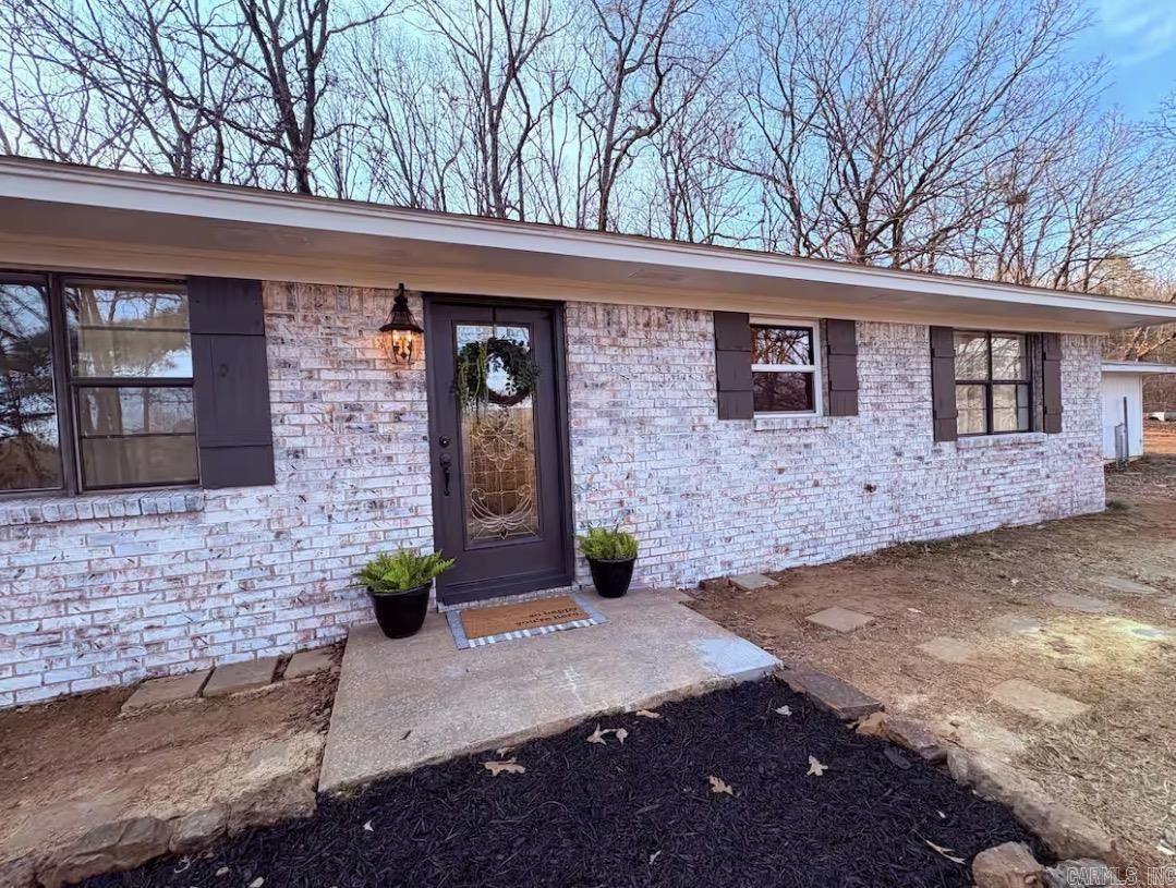 15061 N Hwy 23  Ozark, AR