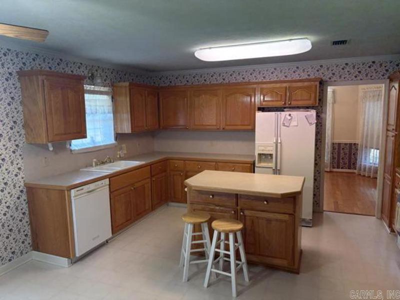 2125 Sprucewood  Conway, AR