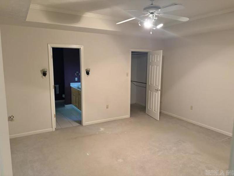 2125 Sprucewood  Conway, AR
