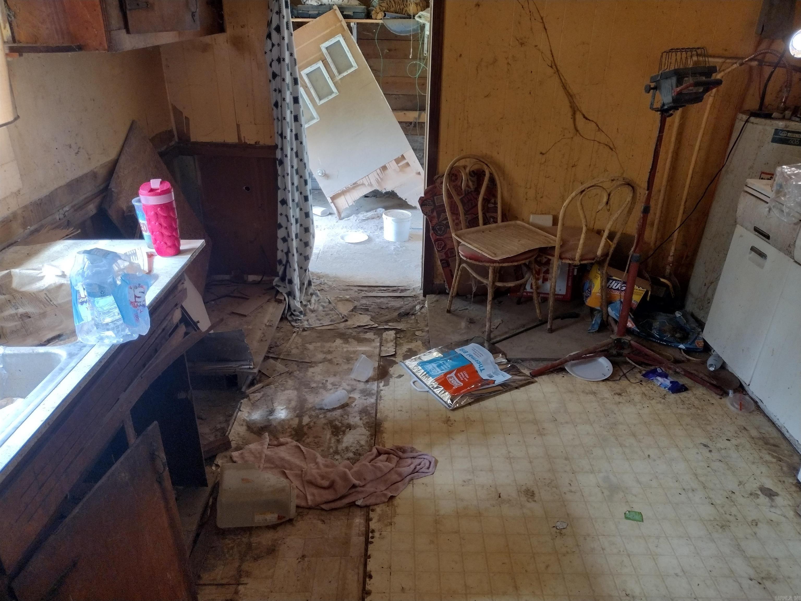 16074 Hwy 66  Mountain View, AR