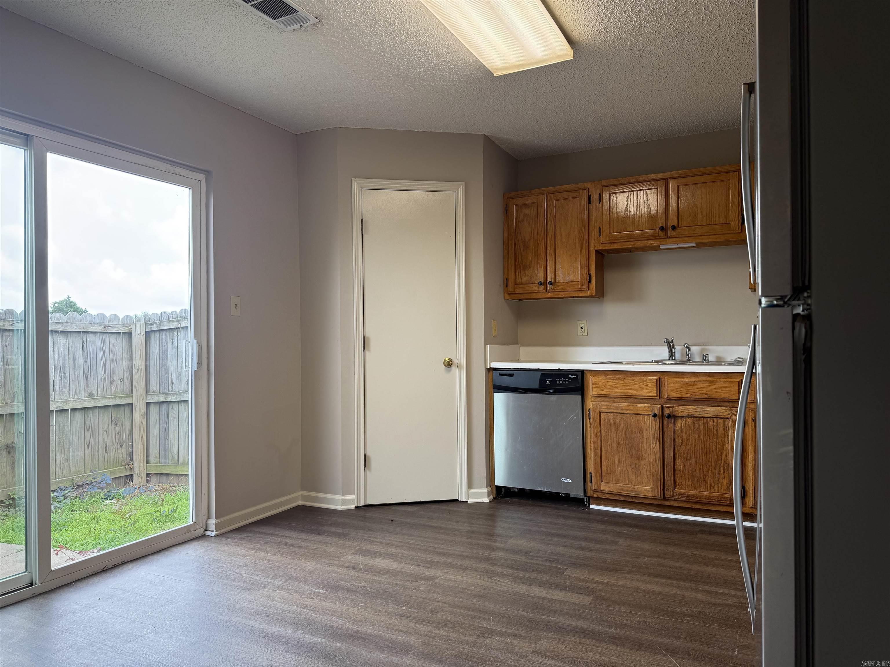 23 Edgehill  Maumelle, AR