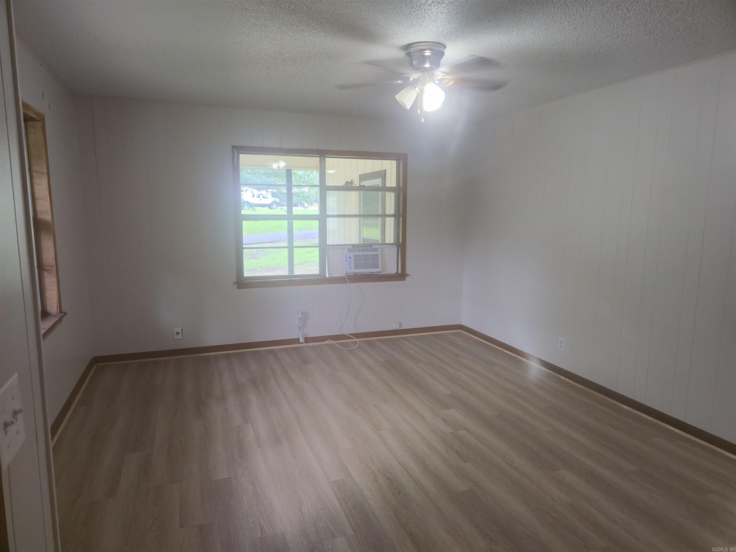 1214 W Maple  Heber Springs, AR