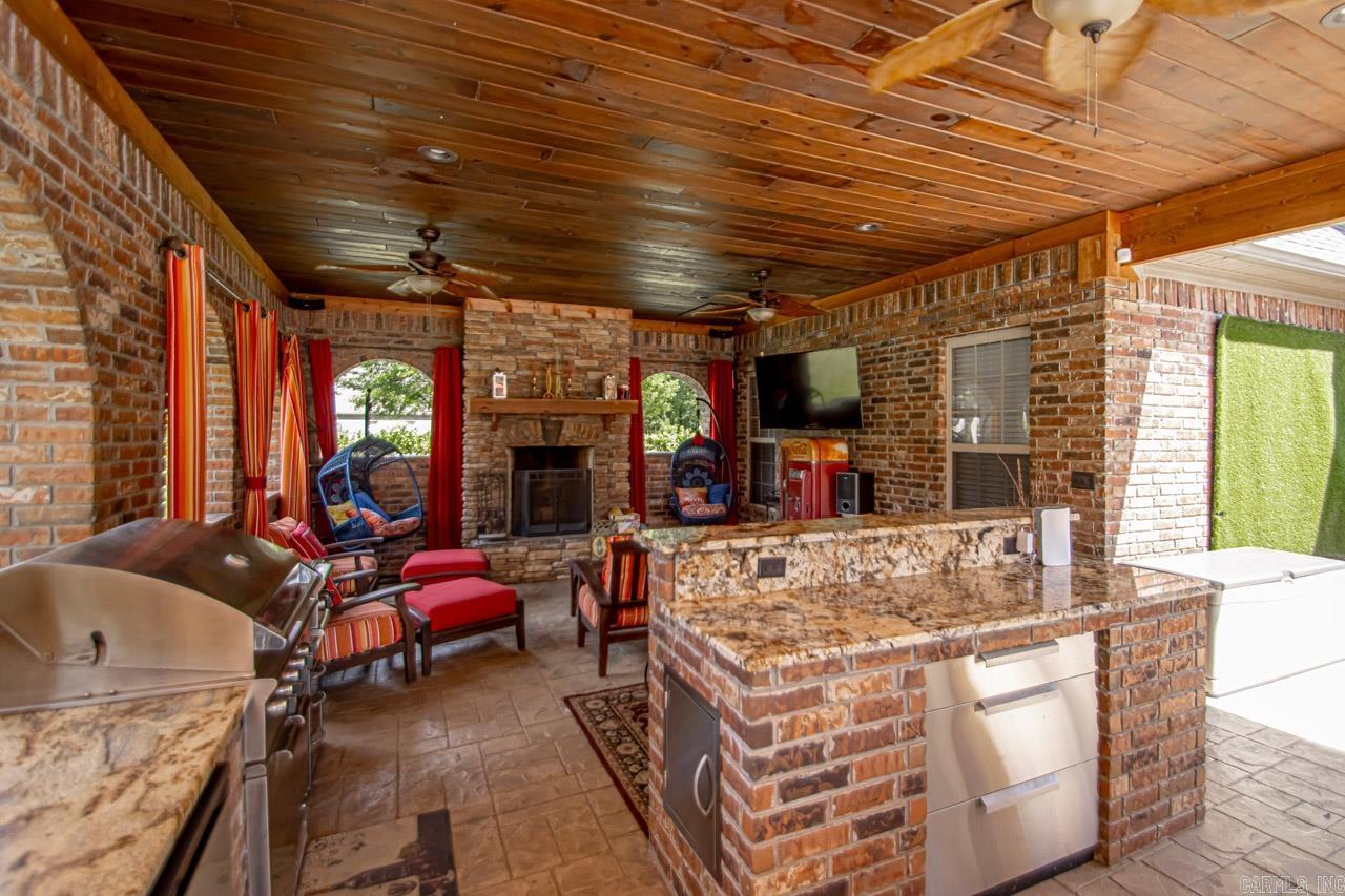 42 Oakwood  Vilonia, AR