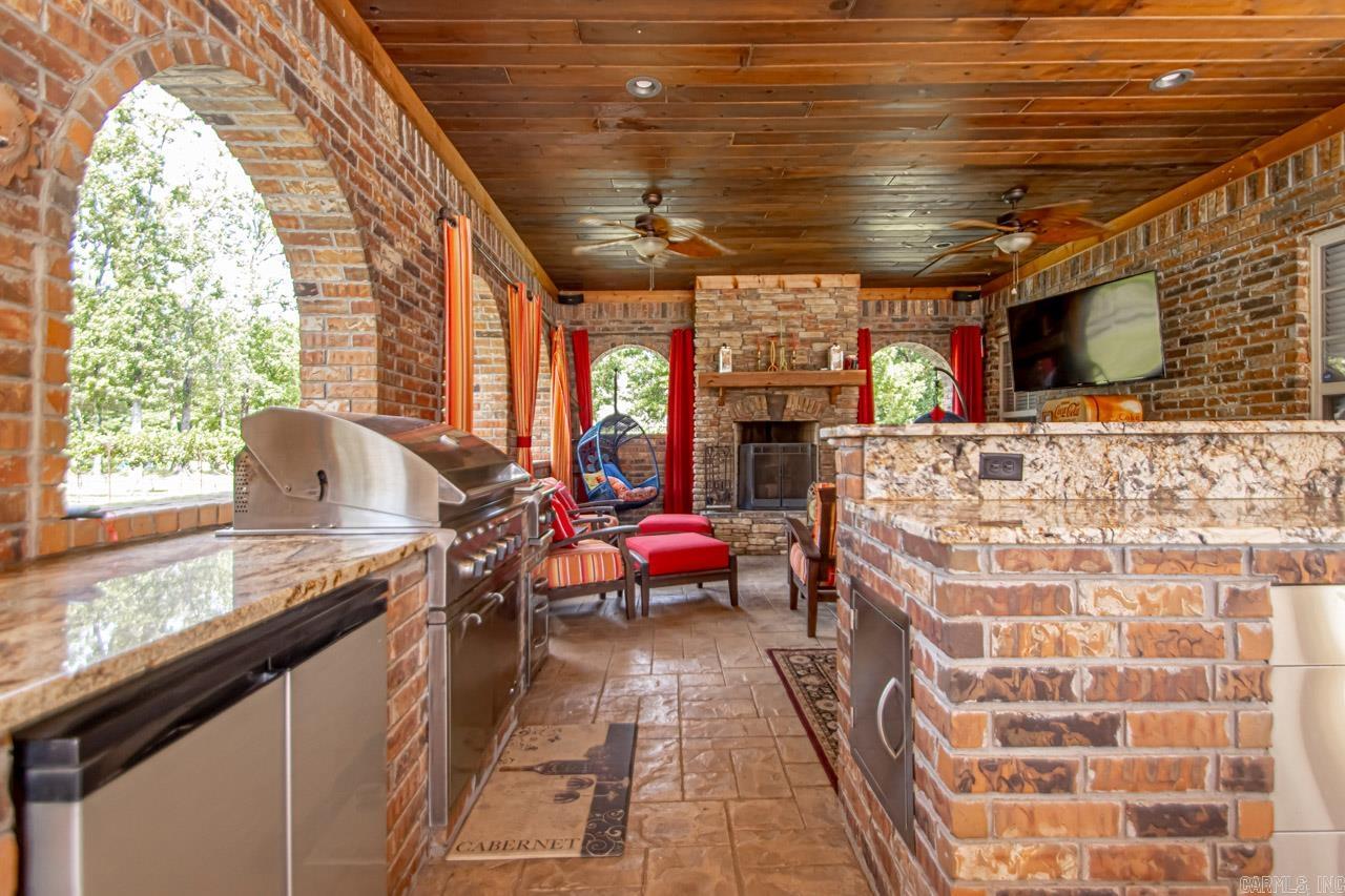 42 Oakwood  Vilonia, AR