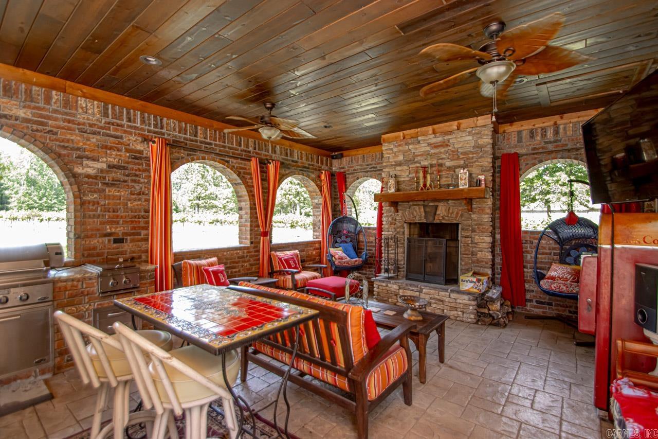 42 Oakwood  Vilonia, AR