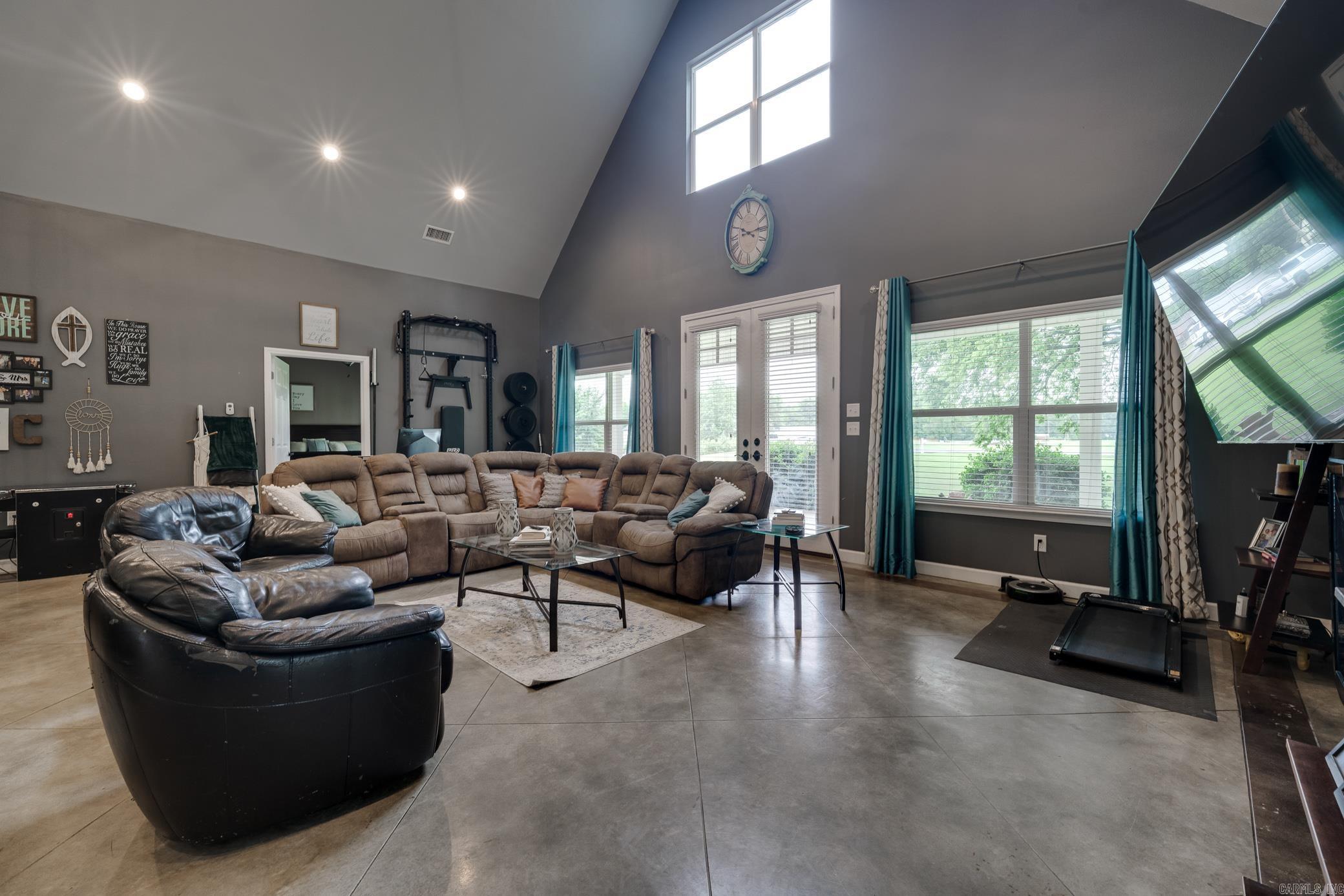 25 Pocahontas  Conway, AR