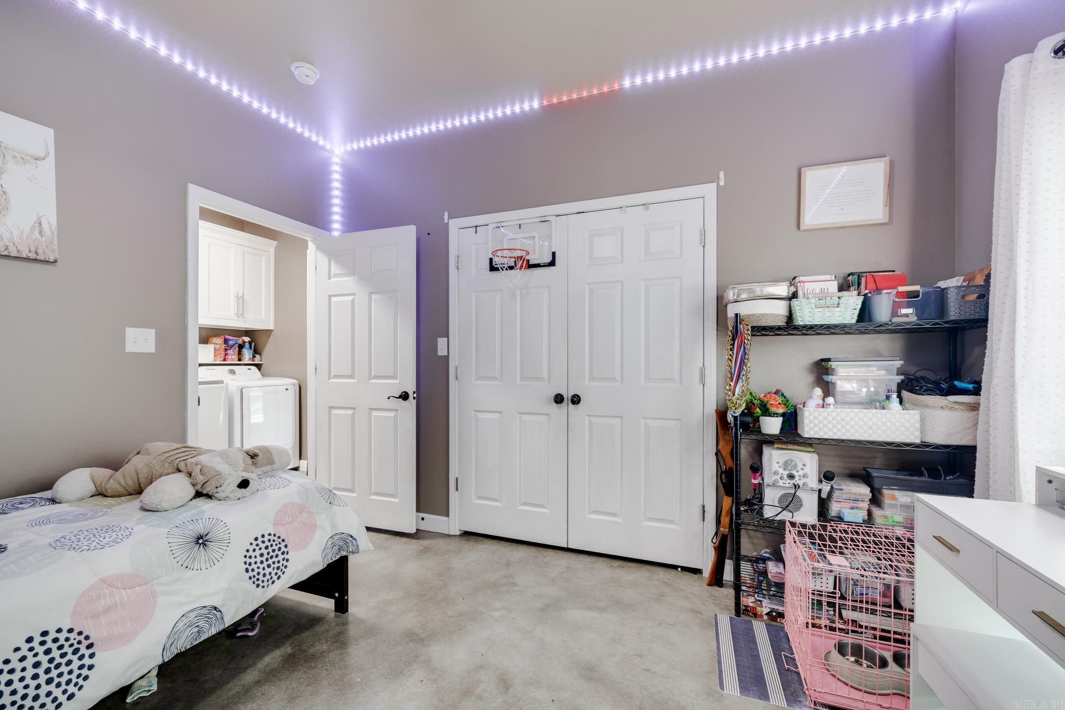 25 Pocahontas  Conway, AR
