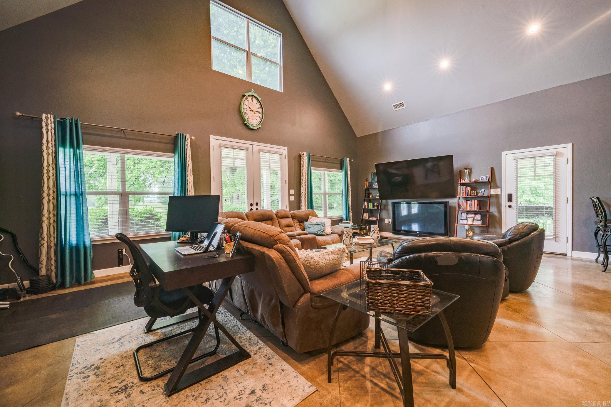 25 Pocahontas  Conway, AR