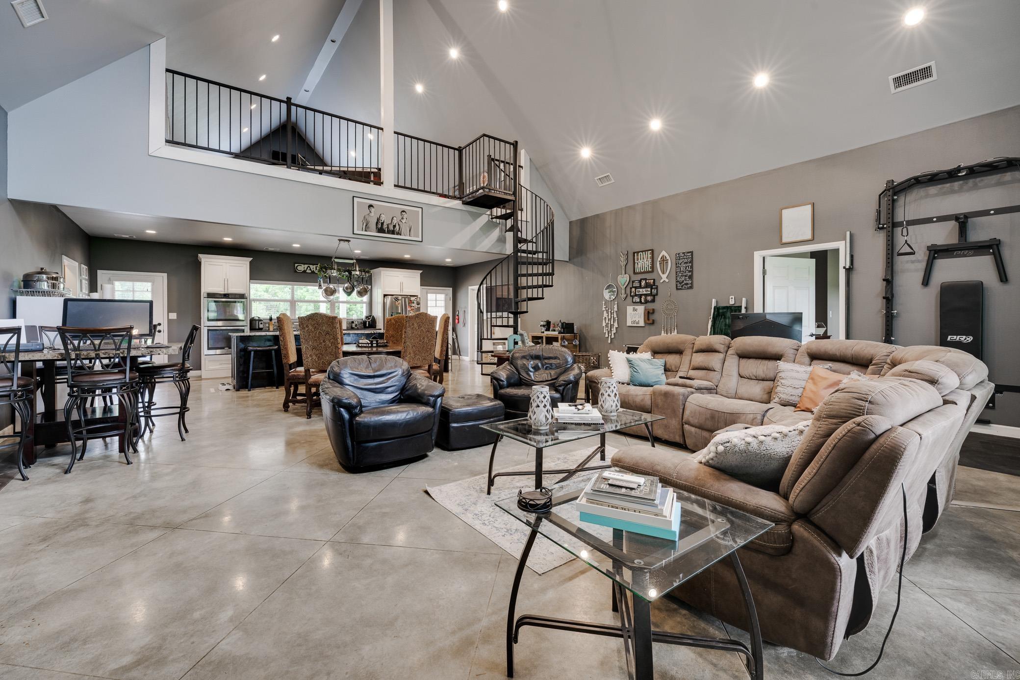 25 Pocahontas  Conway, AR