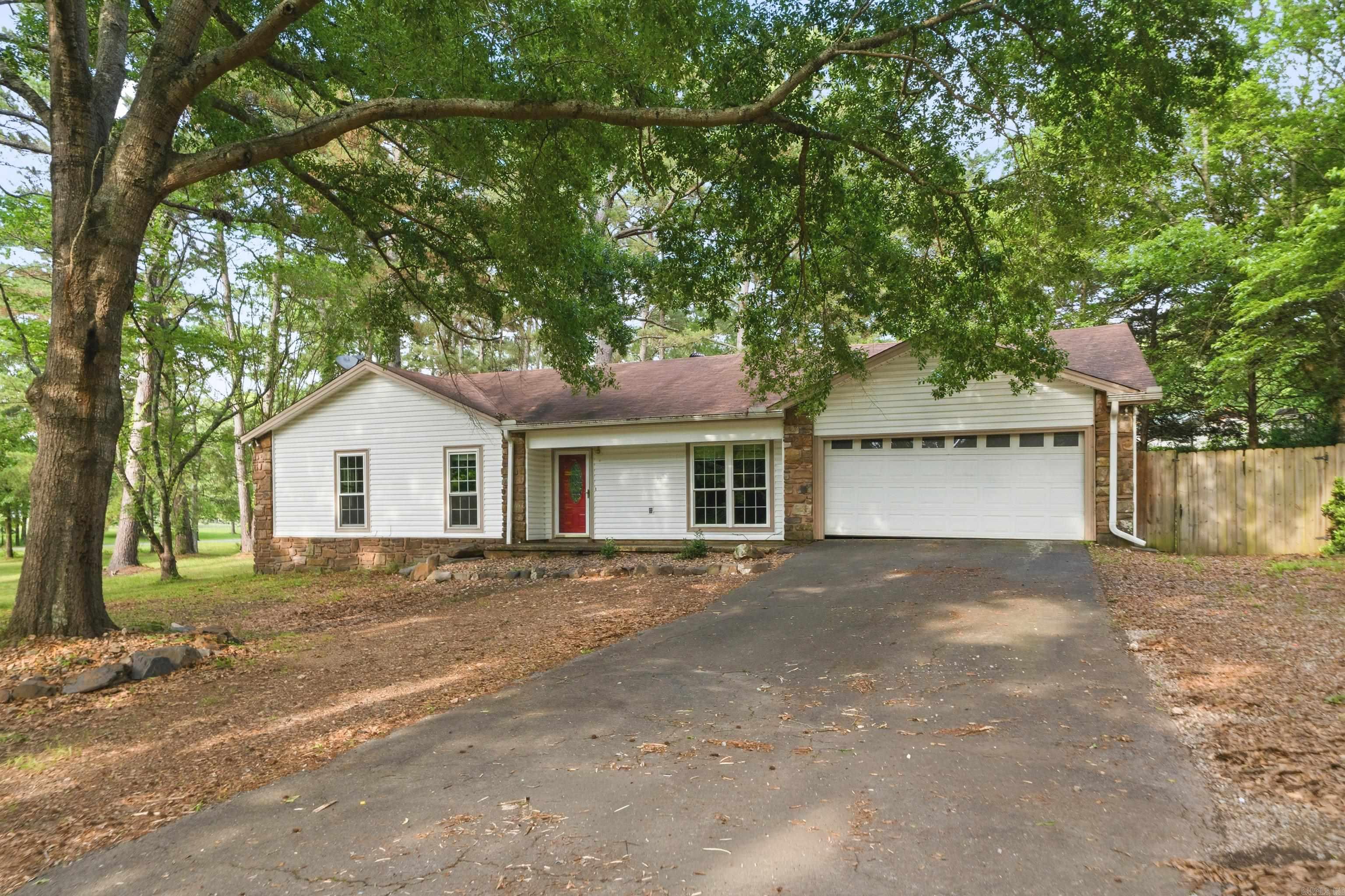 116 Pin Oak  Hot Springs, AR