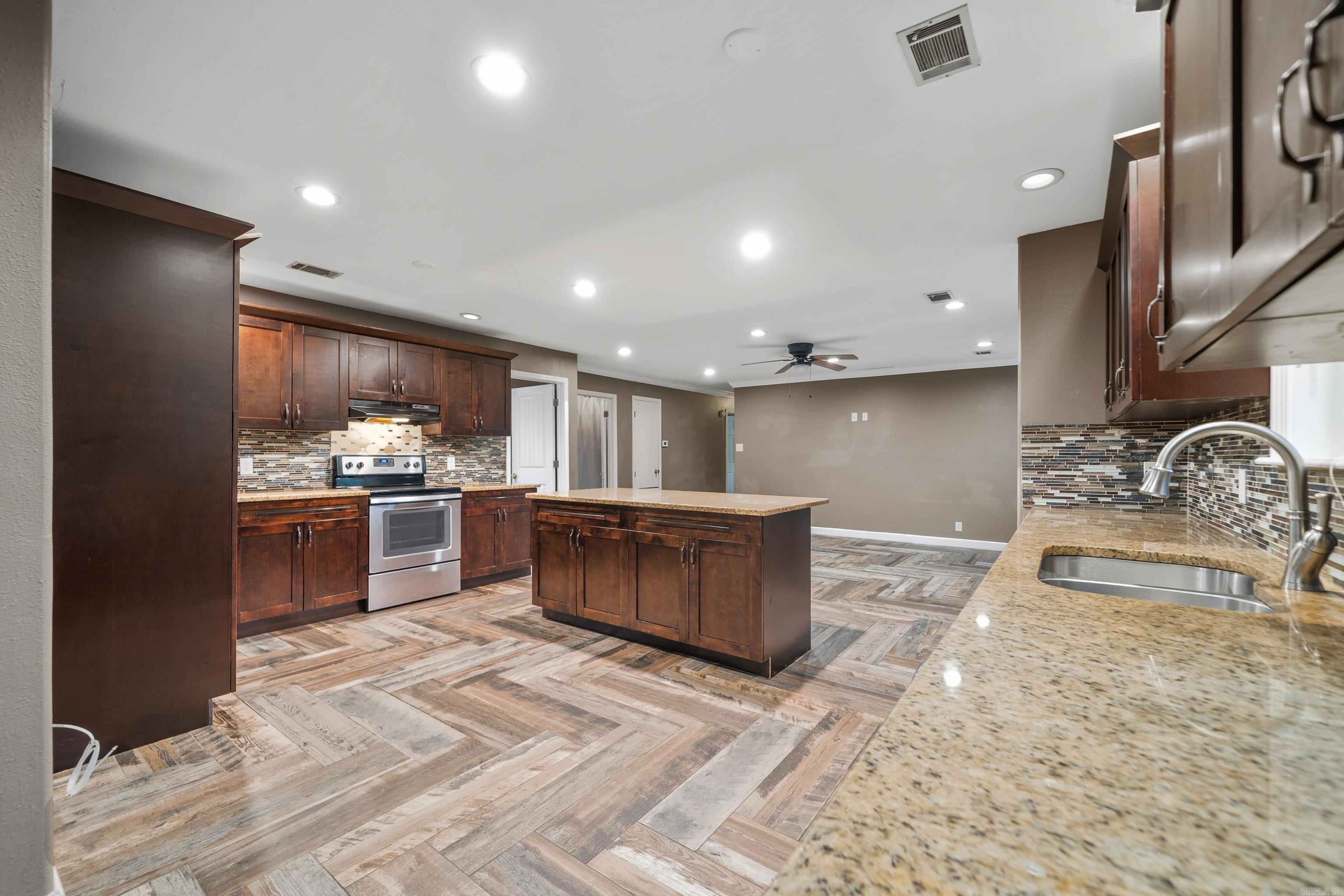 116 Pin Oak  Hot Springs, AR