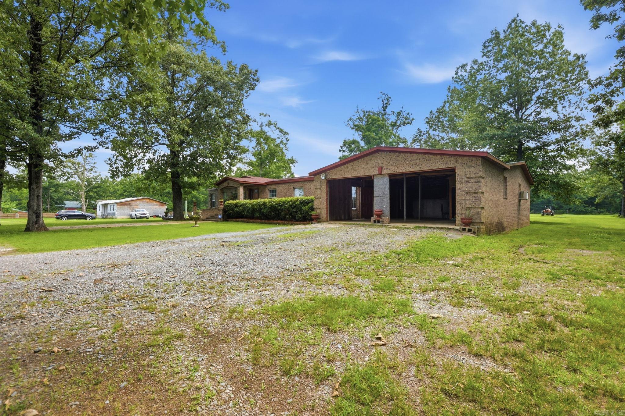 955 N Highway 15  Lonoke, AR