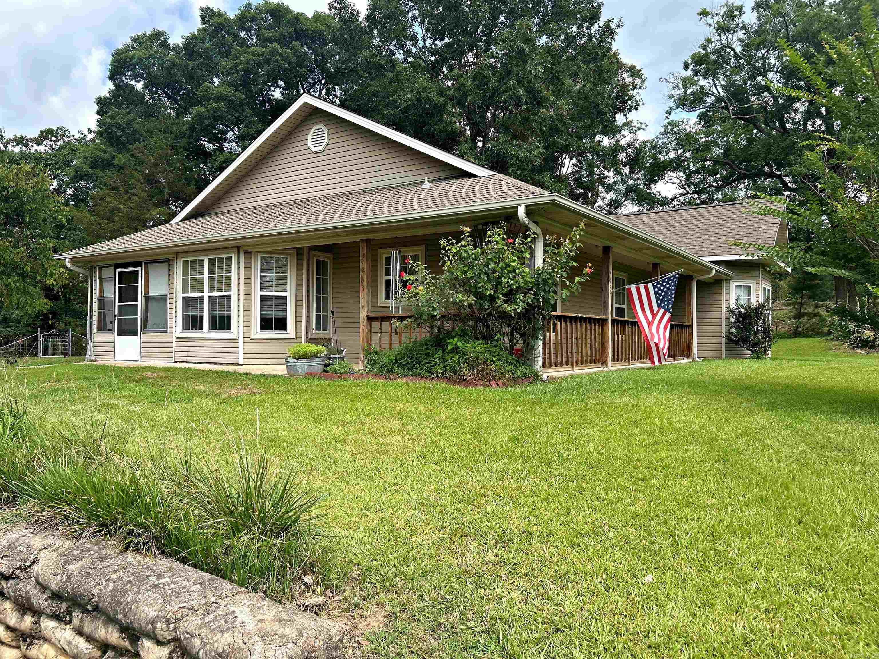 2263 Shouse Ford Road Amity, AR 71929