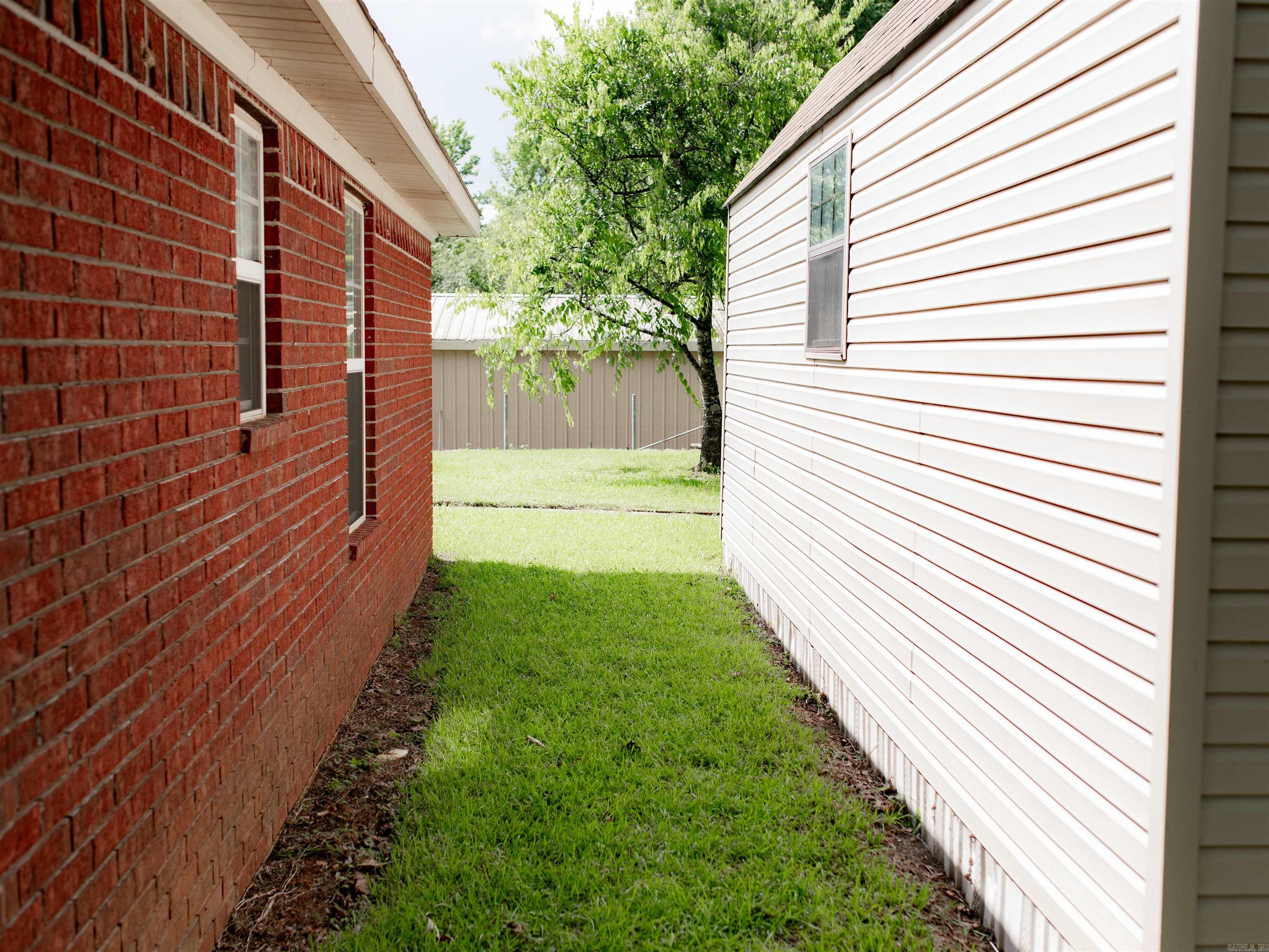 2263 Shouse Ford  Amity, AR