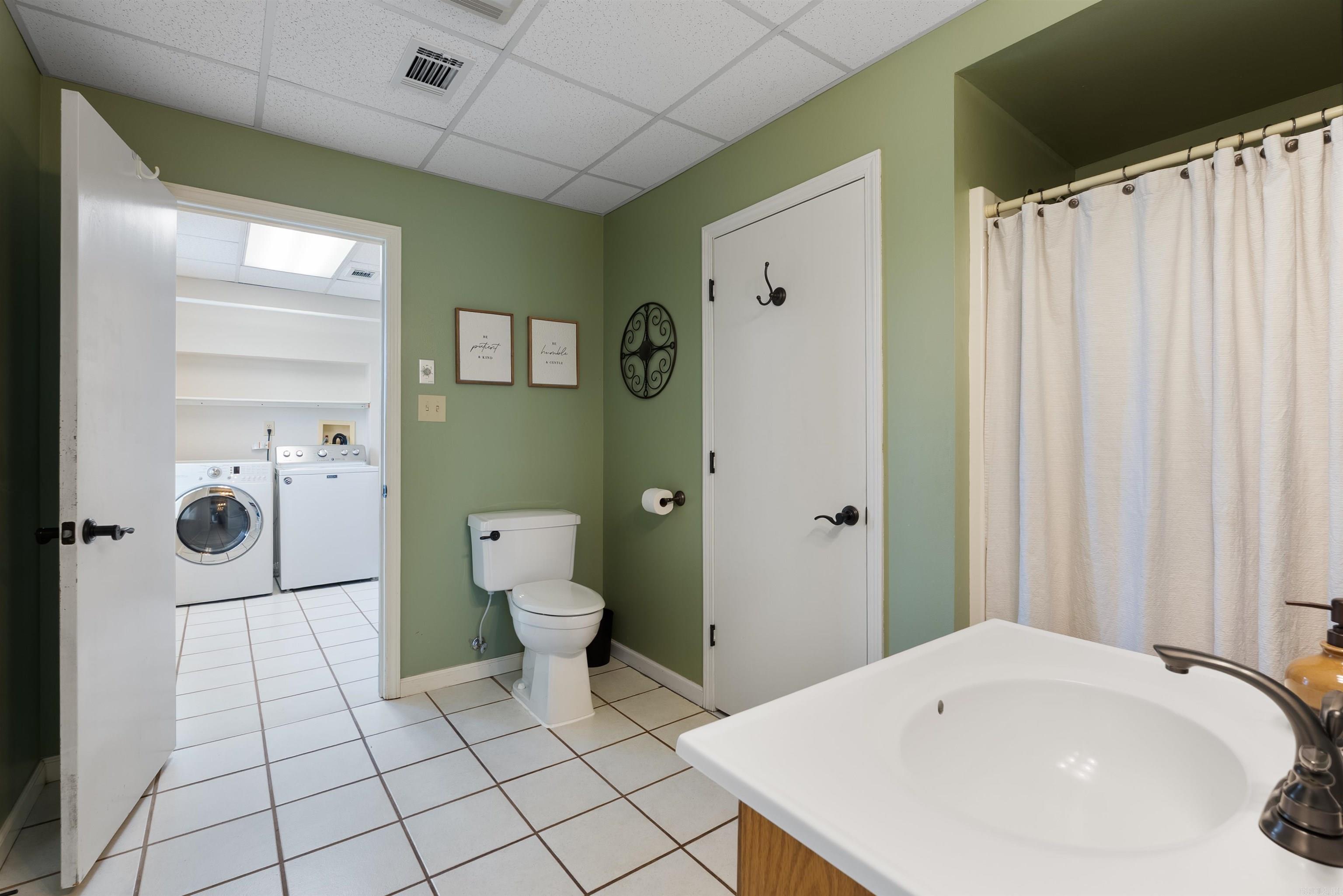 11 Hillard  Greenbrier, AR