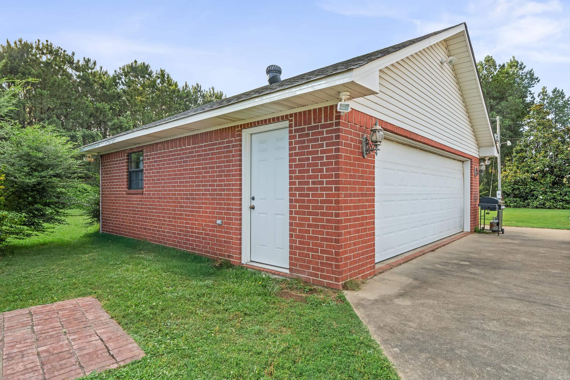 378 317  Lockesburg, AR